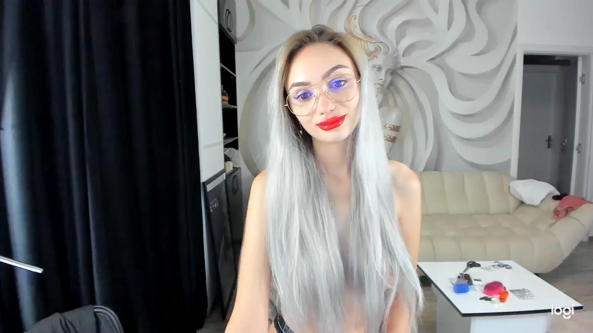 Gallery image thumbnail from HaleySweet18's myfreecams stream on, 09/27/2024, 24:27 image 4 of 20