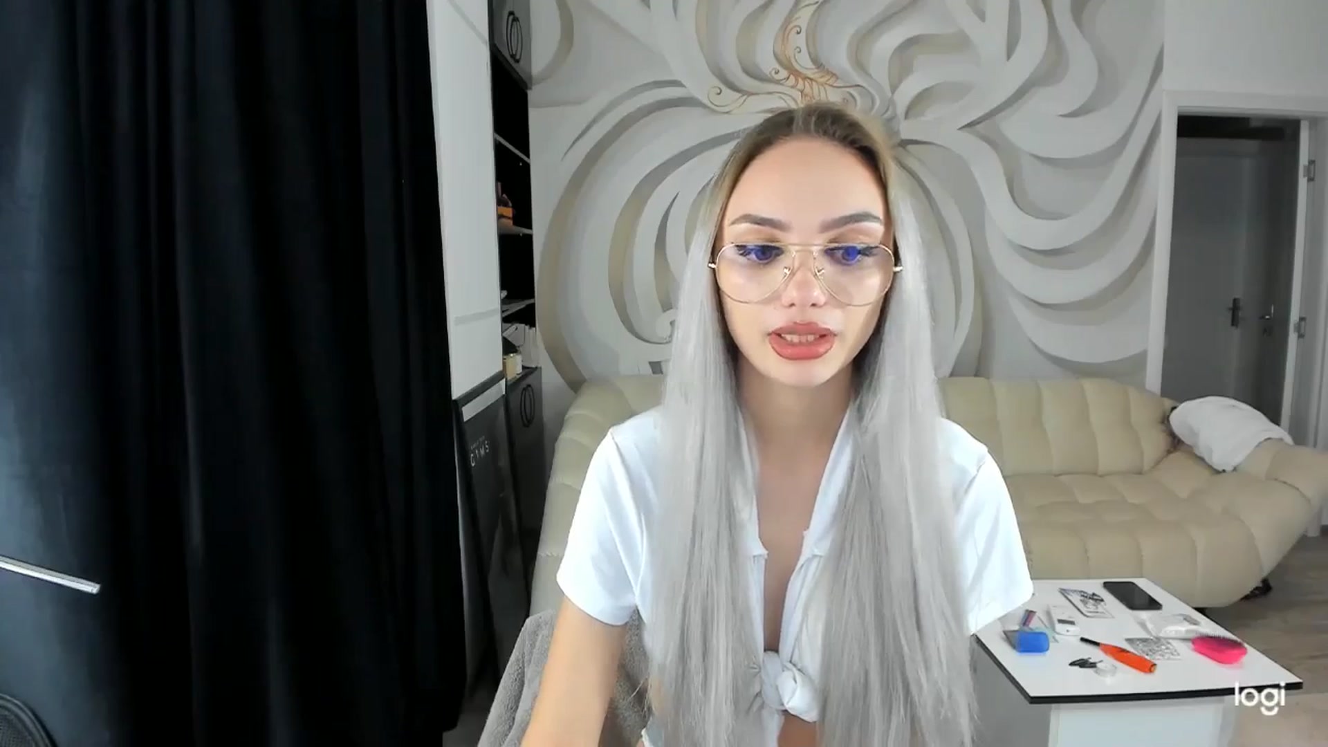 Gallery image thumbnail from HaleySweet18's myfreecams stream on, 09/28/2024, 21:12 image 11 of 20