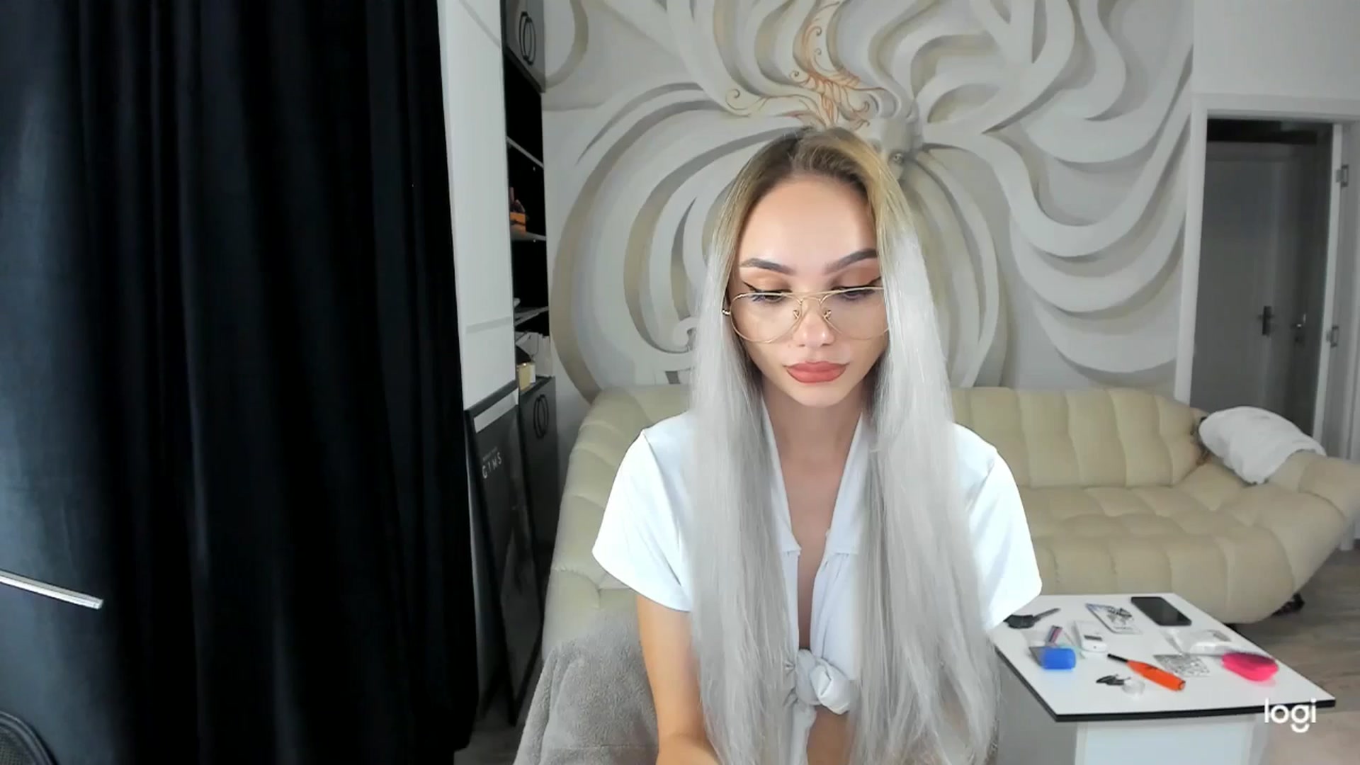 Gallery image thumbnail from HaleySweet18's myfreecams stream on, 09/28/2024, 21:12 image 18 of 20