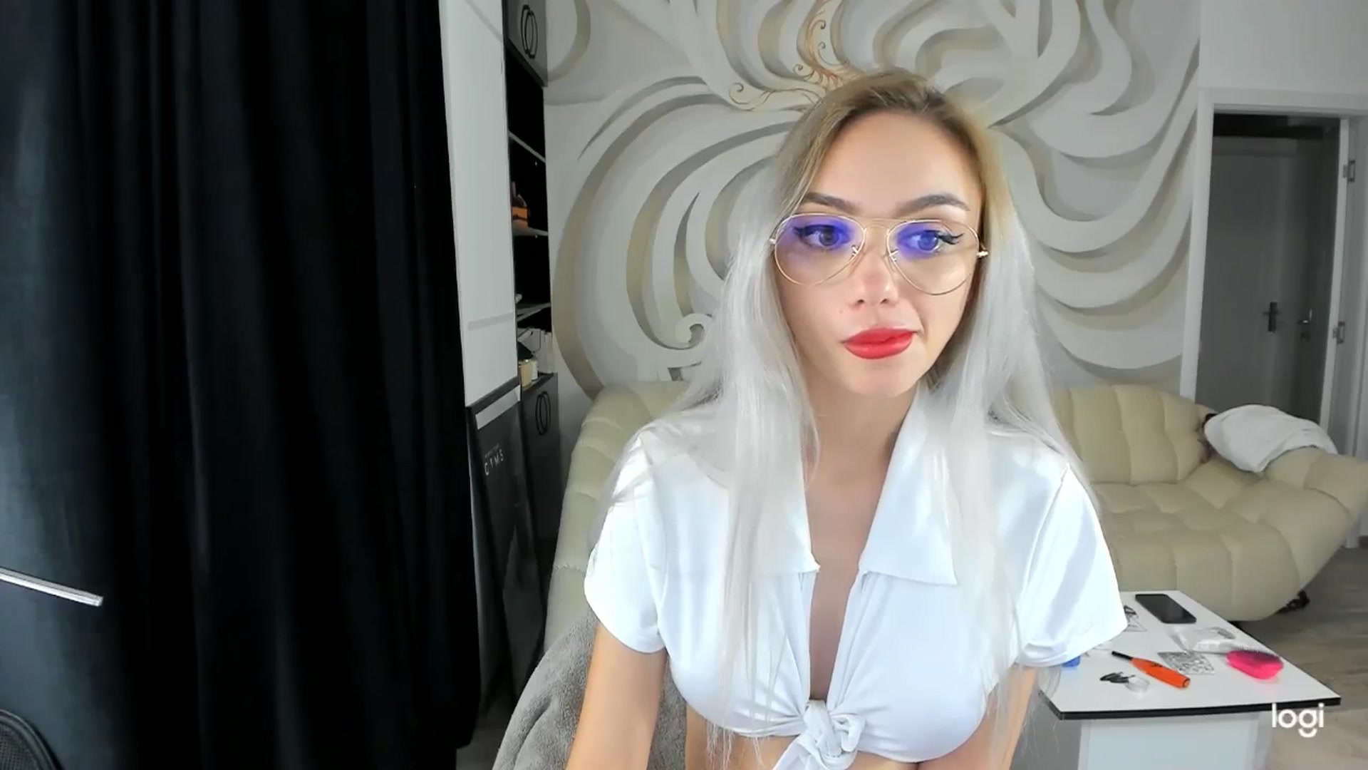 Gallery image thumbnail from HaleySweet18's myfreecams stream on, 09/29/2024, 01:18 image 2 of 20