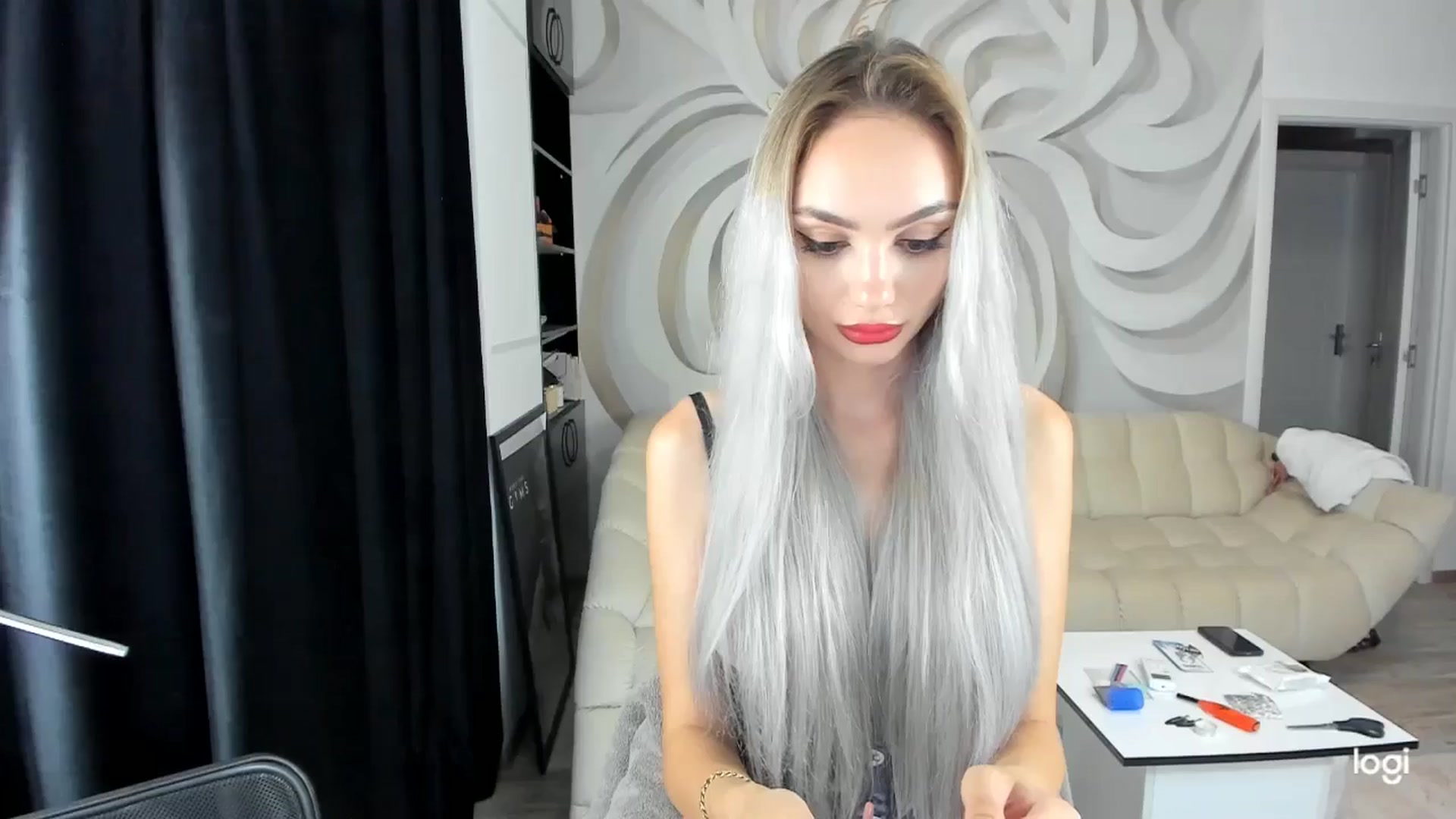 Gallery image thumbnail from HaleySweet18's myfreecams stream on, 09/29/2024, 21:38 image 8 of 20