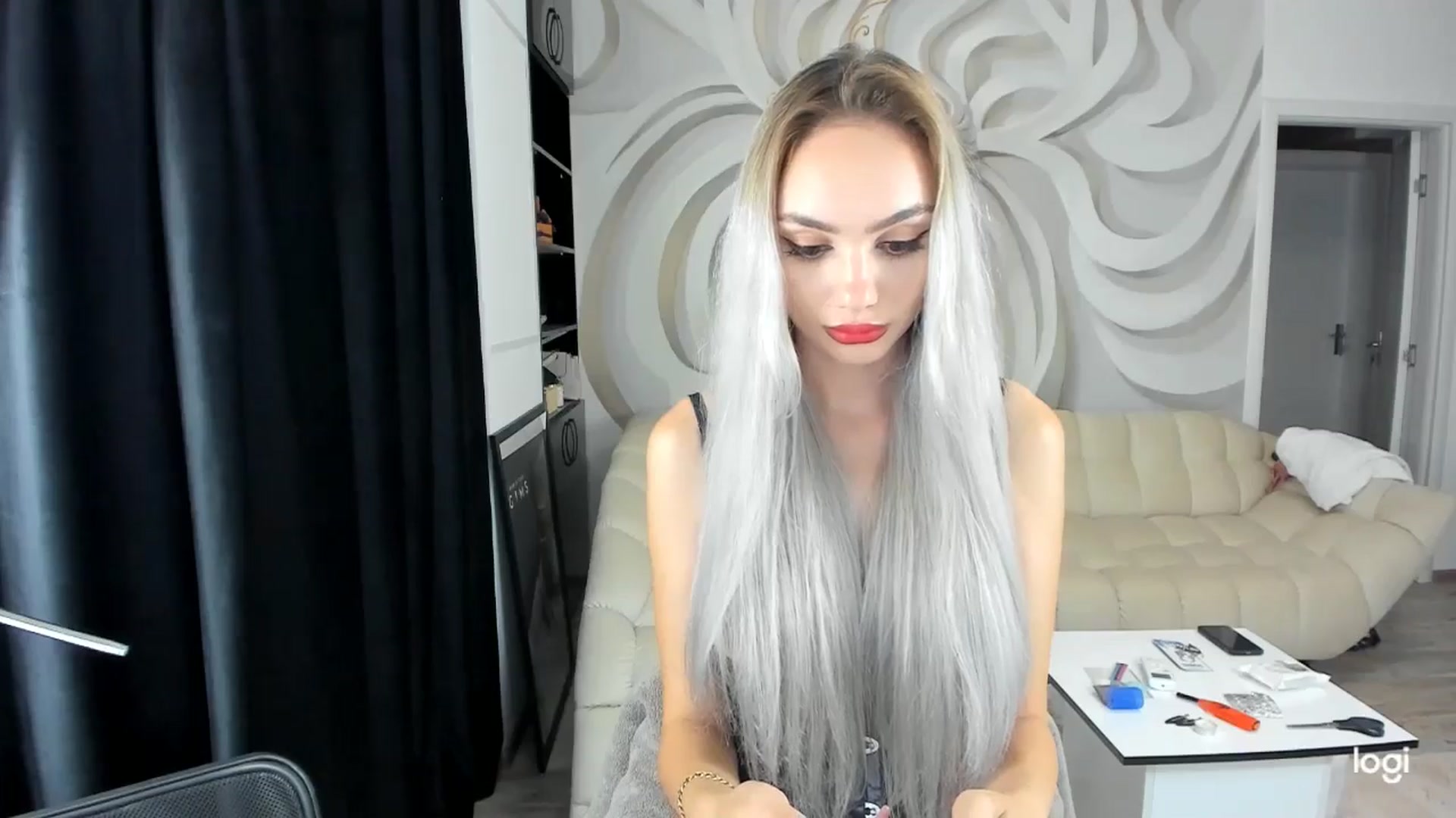 Gallery image thumbnail from HaleySweet18's myfreecams stream on, 09/29/2024, 21:38 image 9 of 20