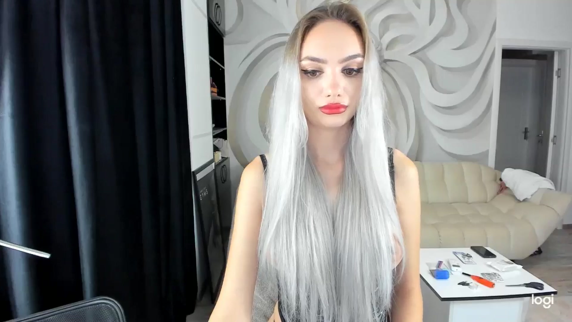 Gallery image thumbnail from HaleySweet18's myfreecams stream on, 09/29/2024, 21:38 image 7 of 20