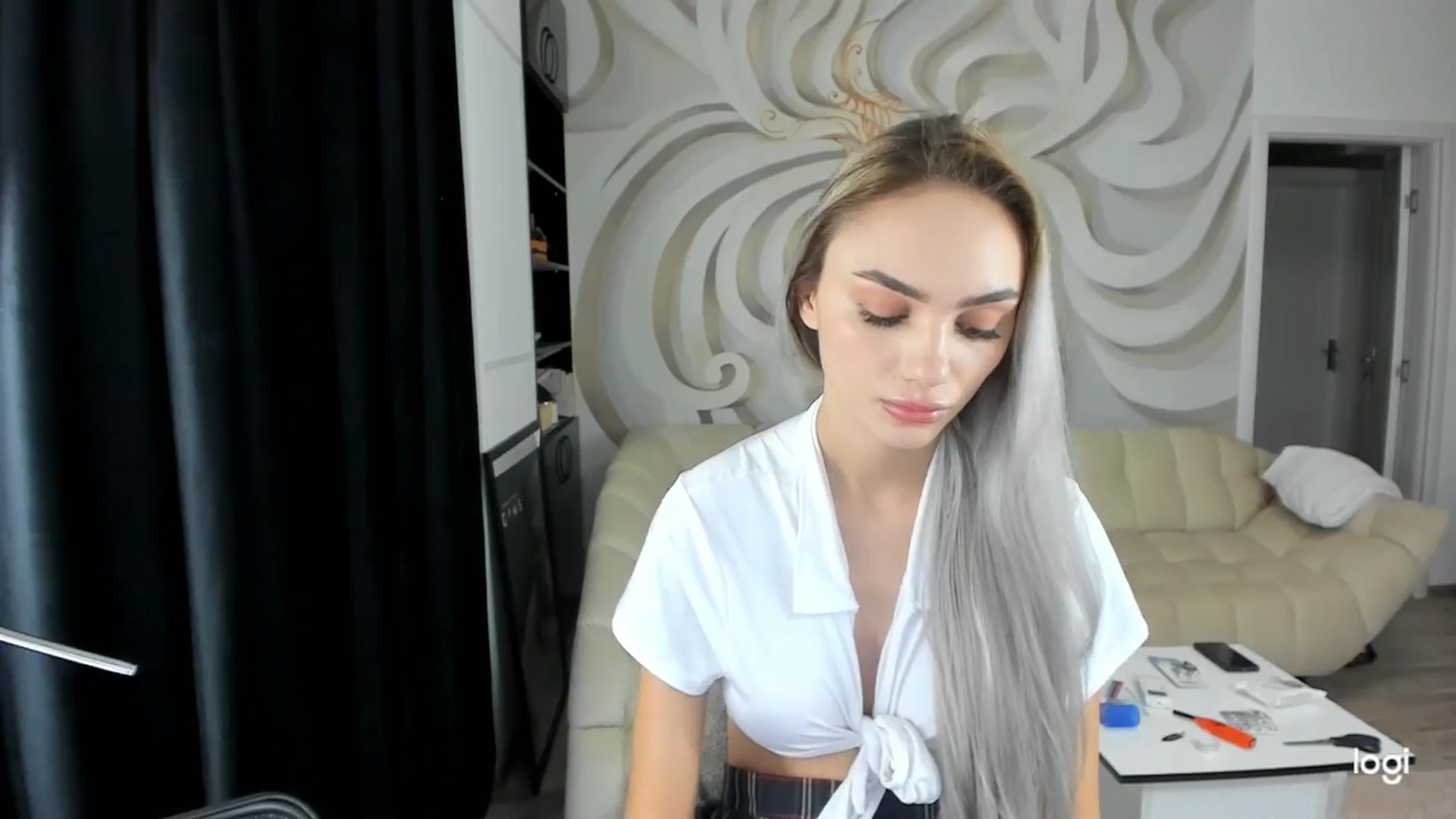 Gallery image thumbnail from HaleySweet18's myfreecams stream on, 09/30/2024, 20:02 image 7 of 20