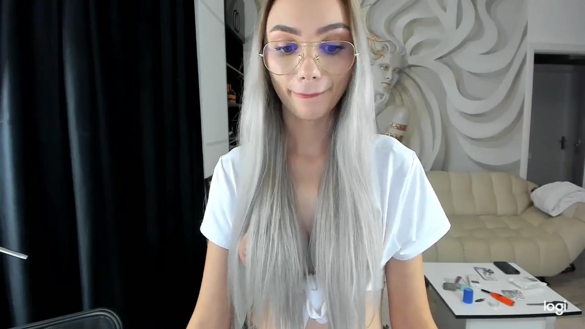Gallery image thumbnail from HaleySweet18's myfreecams stream on, 09/30/2024, 23:25 image 4 of 20