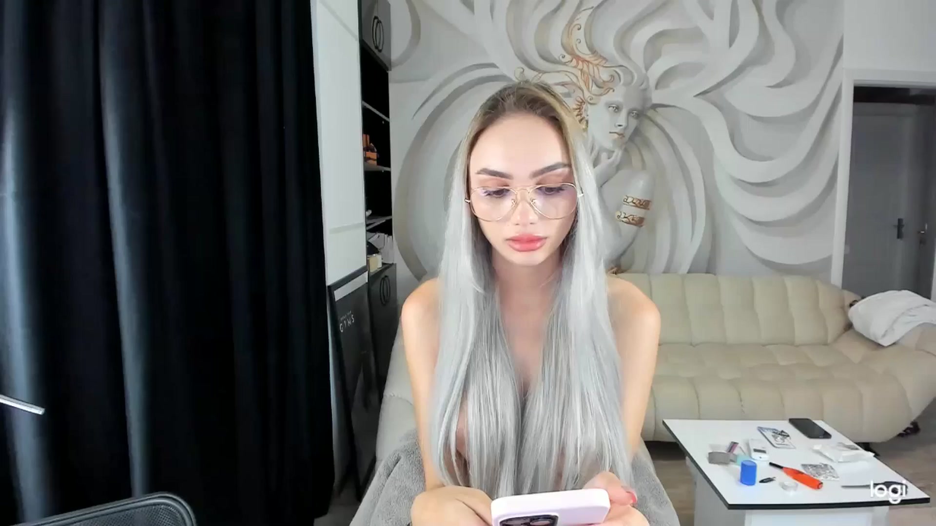 Gallery image thumbnail from HaleySweet18's myfreecams stream on, 09/30/2024, 23:34 image 10 of 20