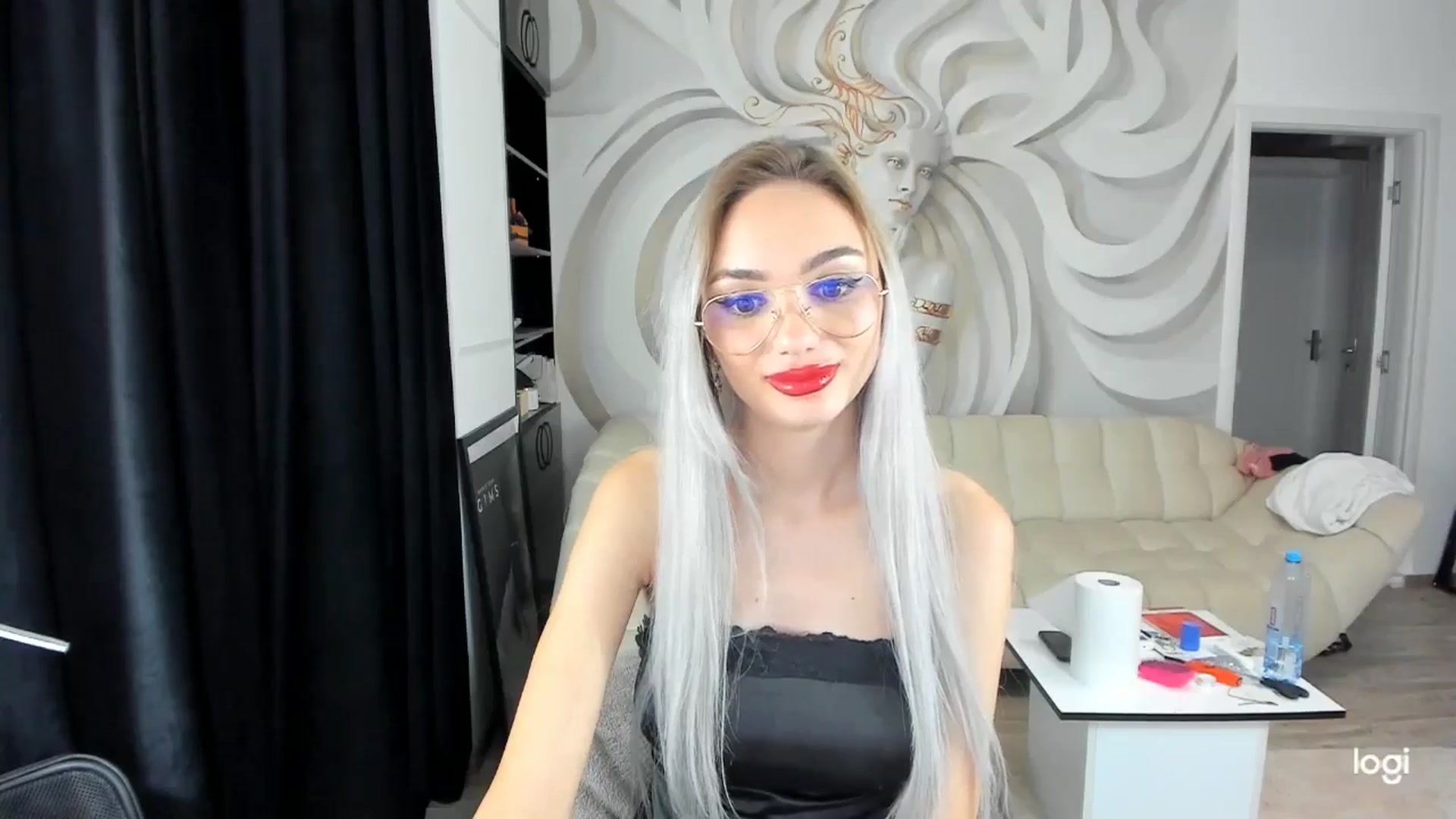 Gallery image thumbnail from HaleySweet18's myfreecams stream on, 10/02/2024, 23:48 image 19 of 20