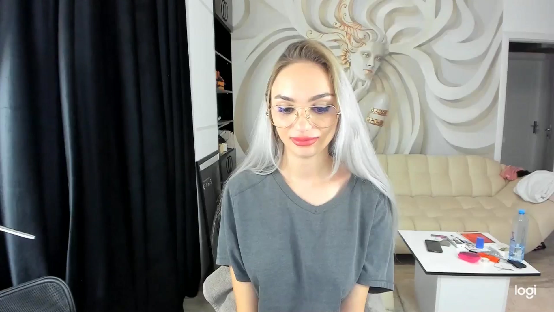 Gallery image thumbnail from HaleySweet18's myfreecams stream on, 10/03/2024, 05:36 image 11 of 20