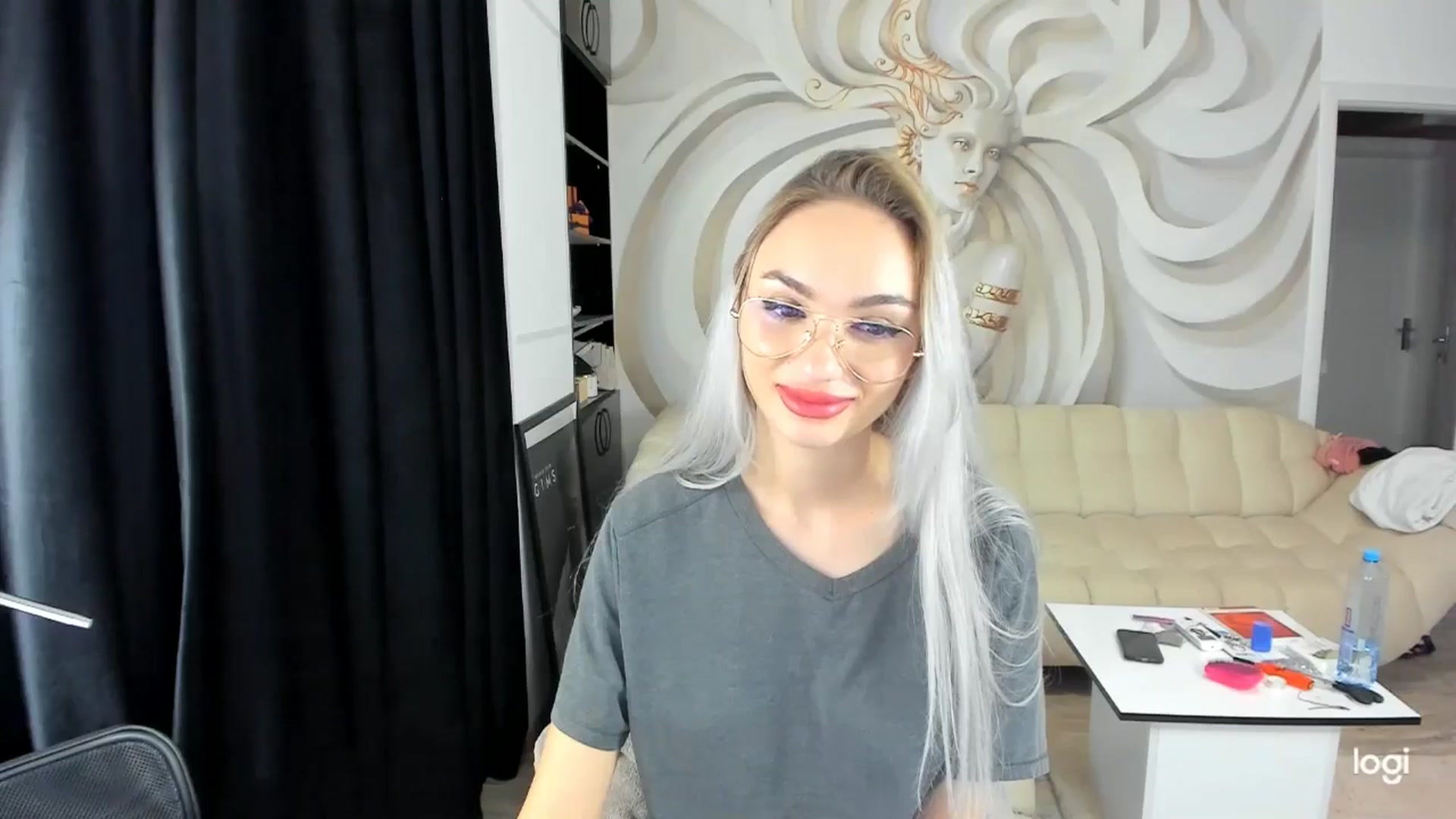 Gallery image thumbnail from HaleySweet18's myfreecams stream on, 10/03/2024, 05:36 image 14 of 20