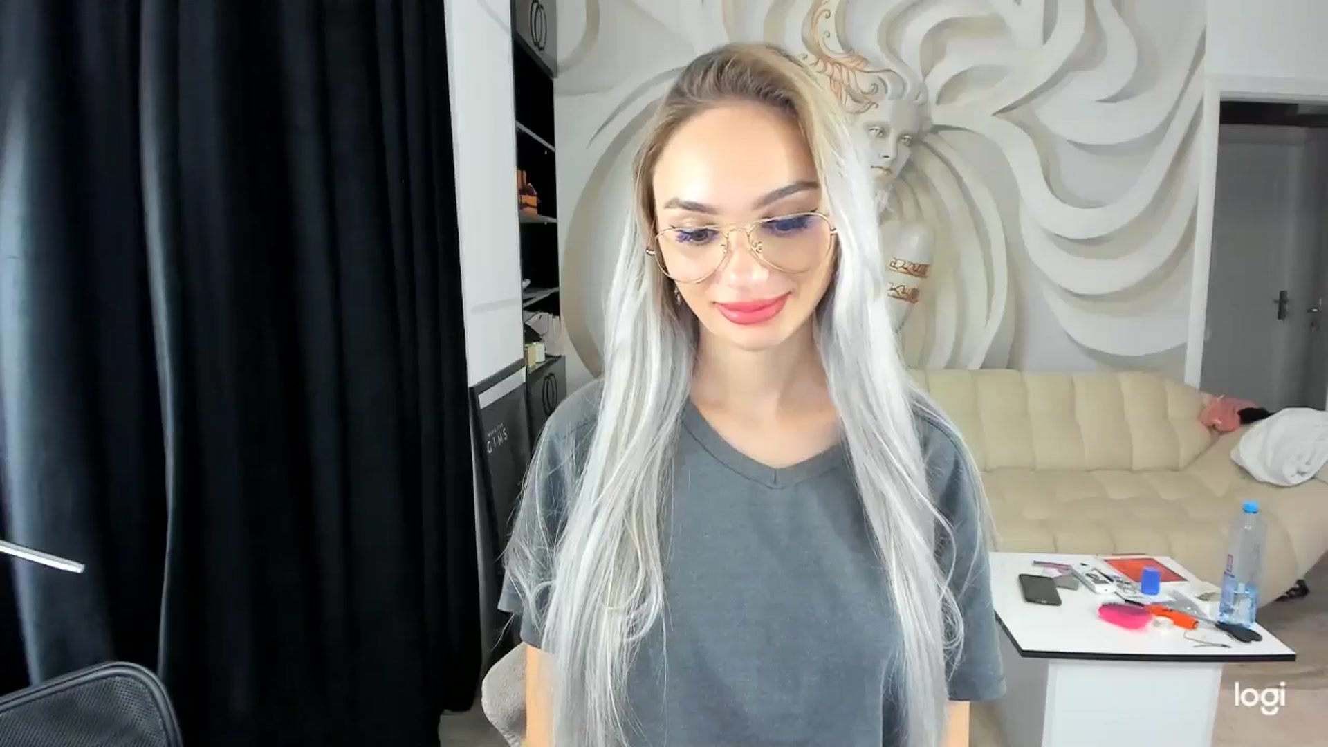Gallery image thumbnail from HaleySweet18's myfreecams stream on, 10/03/2024, 05:36 image 16 of 20
