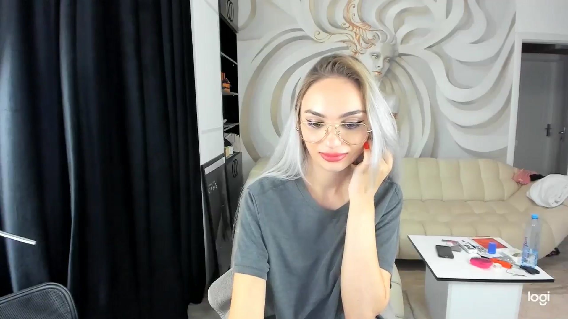 Gallery image thumbnail from HaleySweet18's myfreecams stream on, 10/03/2024, 05:36 image 9 of 20