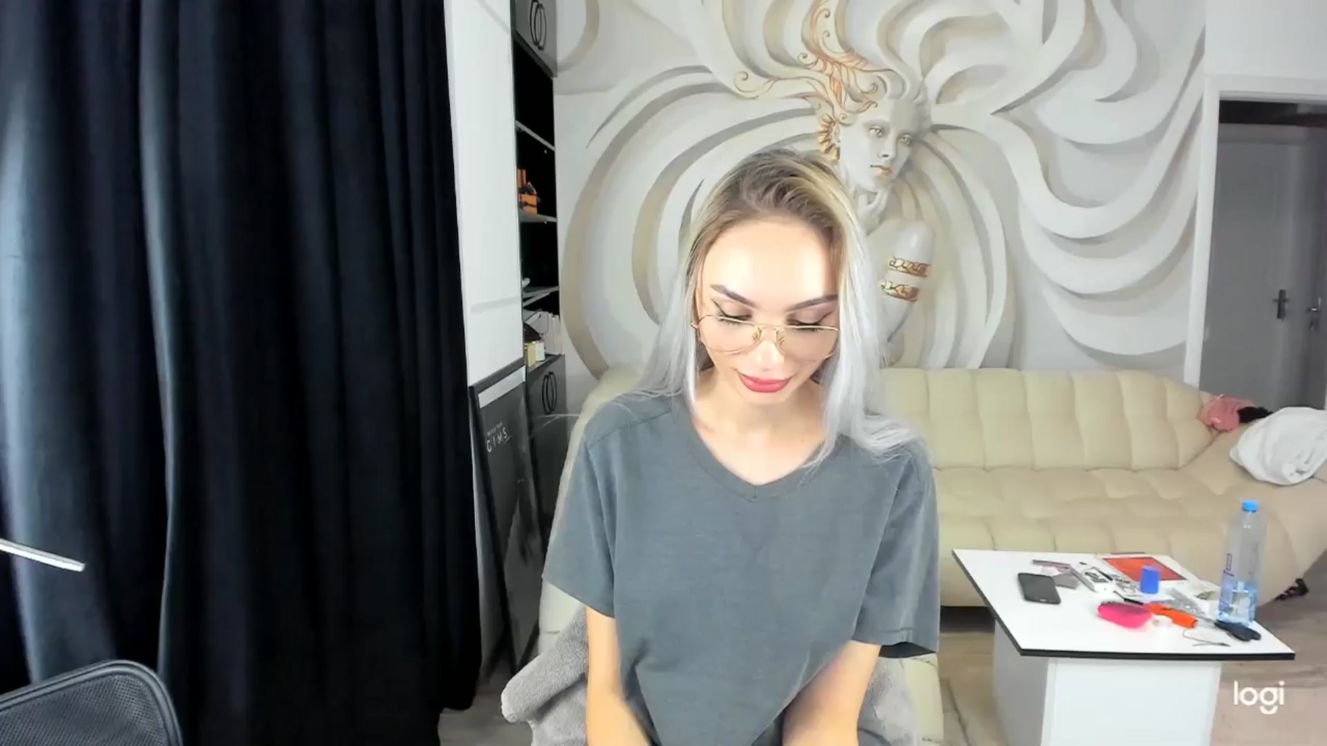 Gallery image thumbnail from HaleySweet18's myfreecams stream on, 10/03/2024, 05:36 image 1 of 20