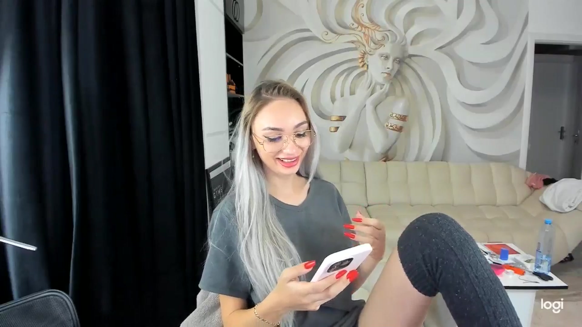 Gallery image thumbnail from HaleySweet18's myfreecams stream on, 10/03/2024, 05:36 image 17 of 20