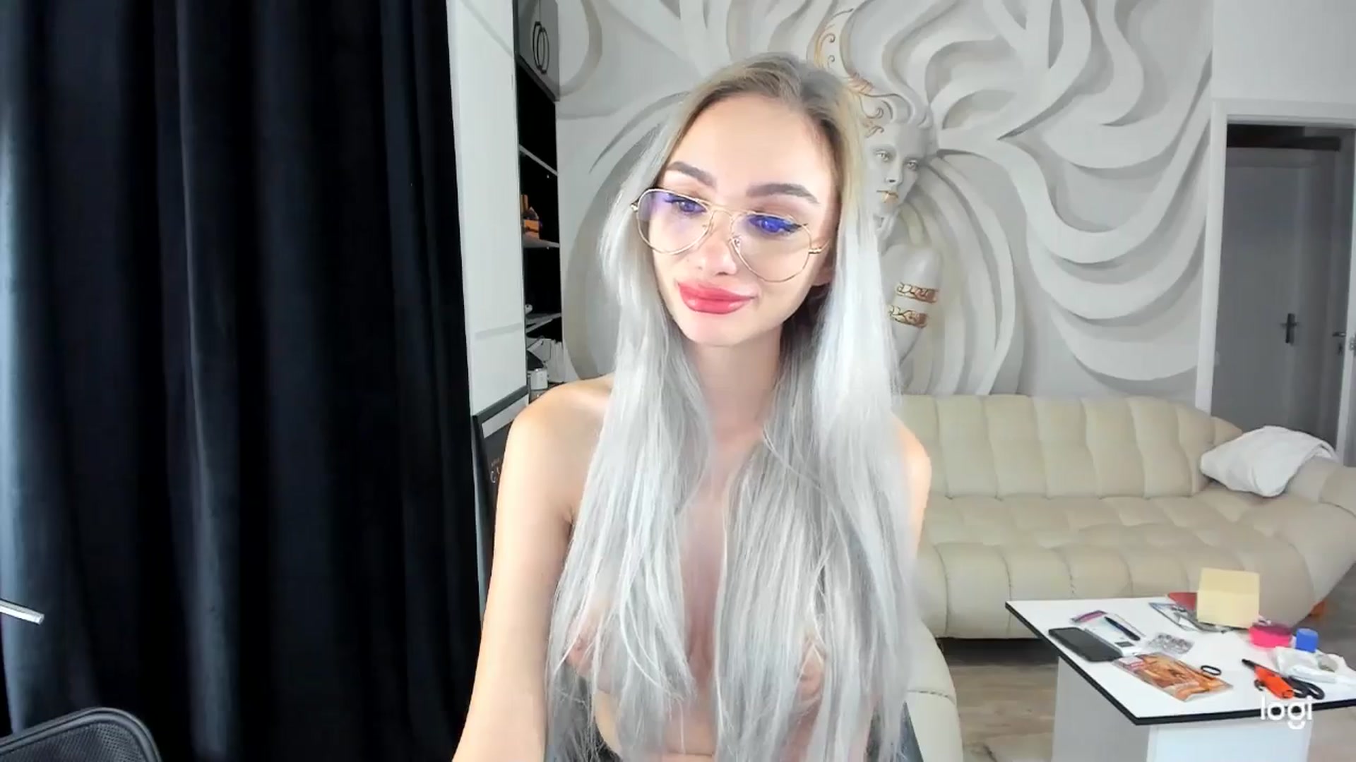 Gallery image thumbnail from HaleySweet18's myfreecams stream on, 10/09/2024, 03:47 image 15 of 20