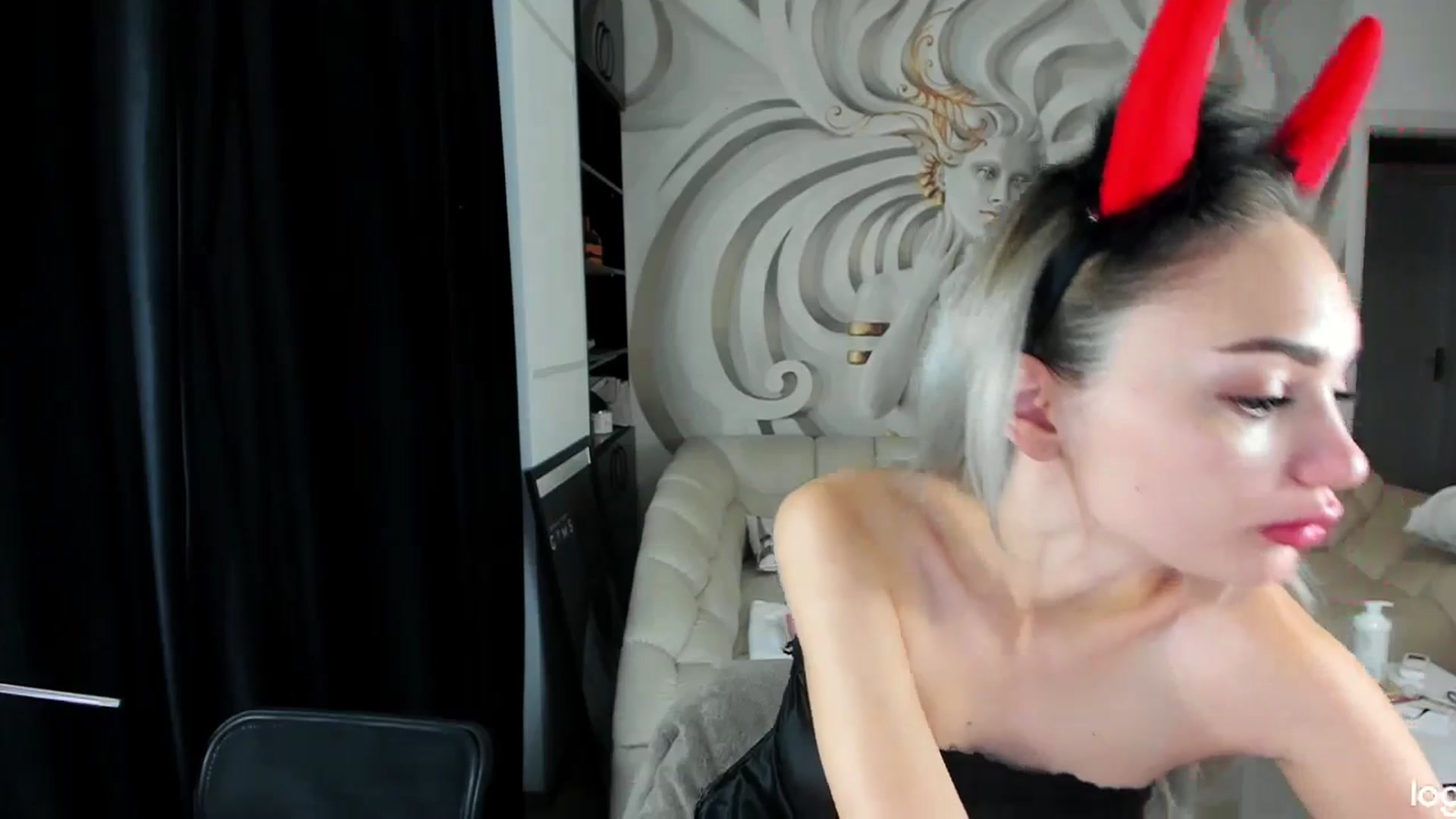 Gallery image thumbnail from HaleySweet18's myfreecams stream on, 10/29/2024, 06:49 image 14 of 20