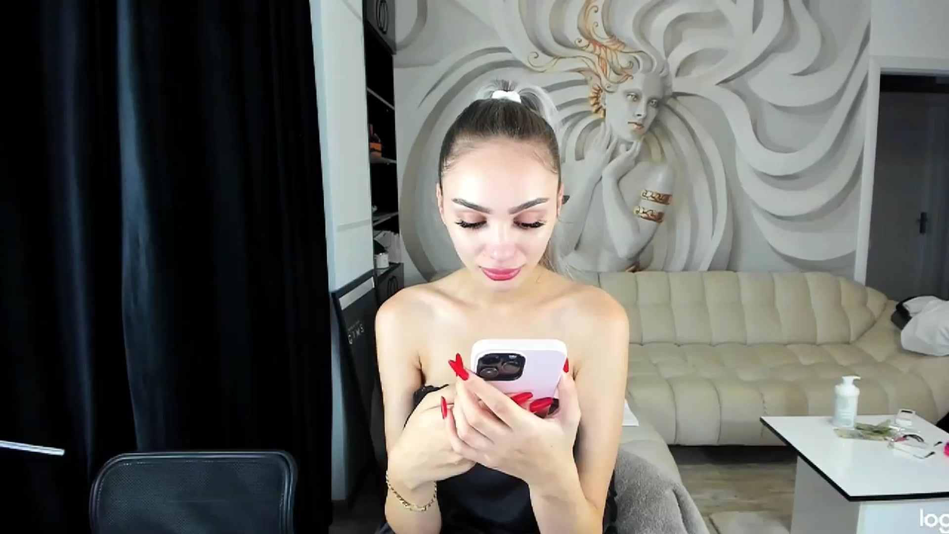Gallery image thumbnail from HaleySweet18's myfreecams stream on, 10/30/2024, 02:53 image 7 of 20