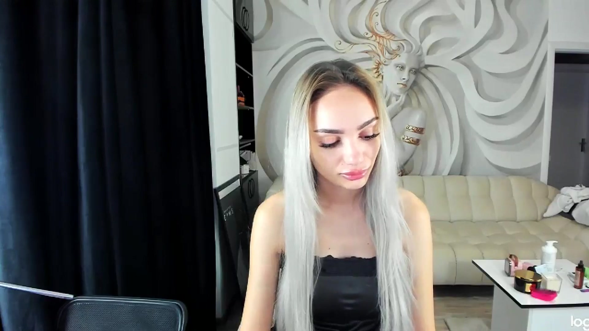 Gallery image thumbnail from HaleySweet18's myfreecams stream on, 11/06/2024, 21:40 image 7 of 20