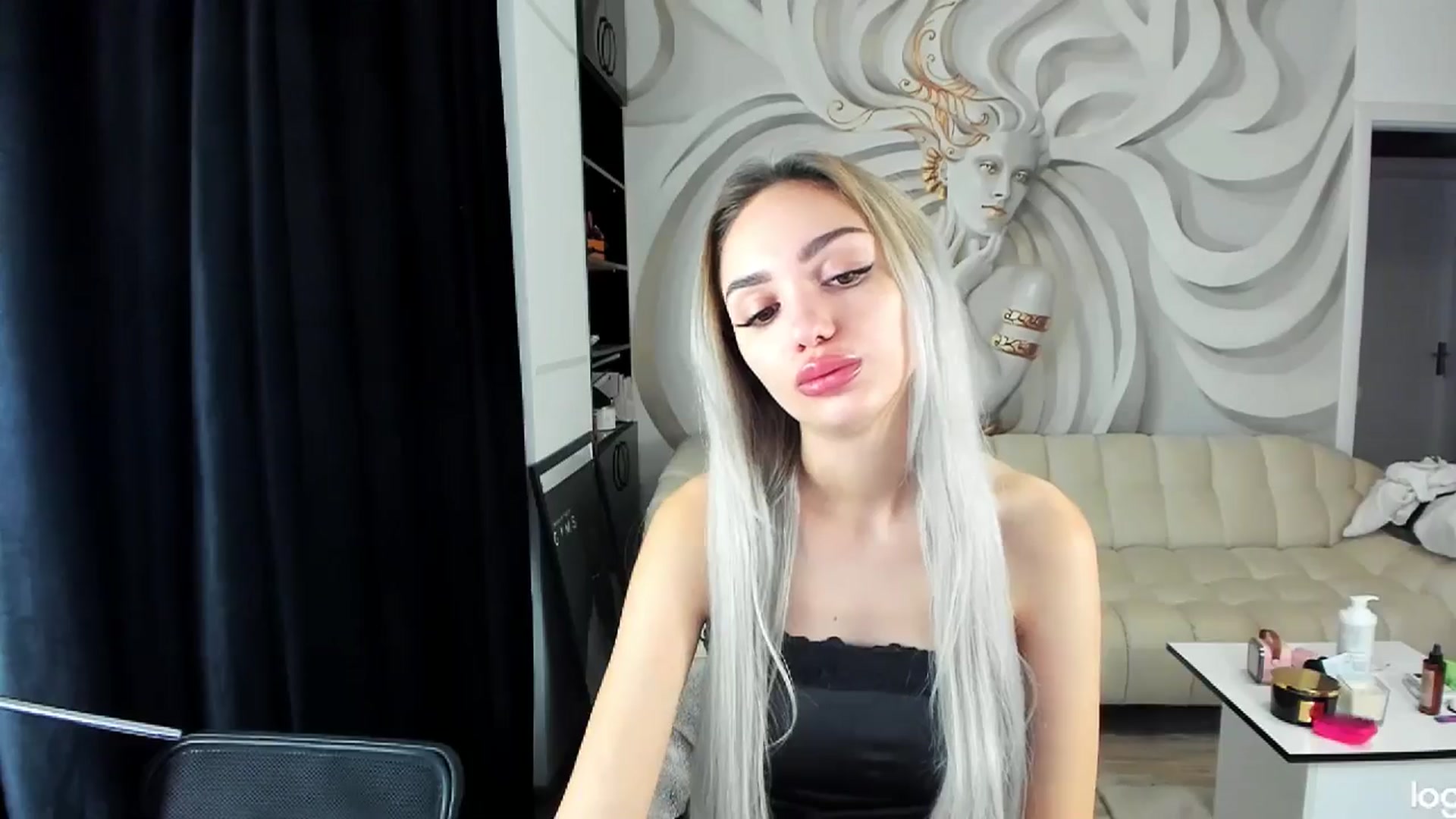Gallery image thumbnail from HaleySweet18's myfreecams stream on, 11/06/2024, 21:40 image 8 of 20