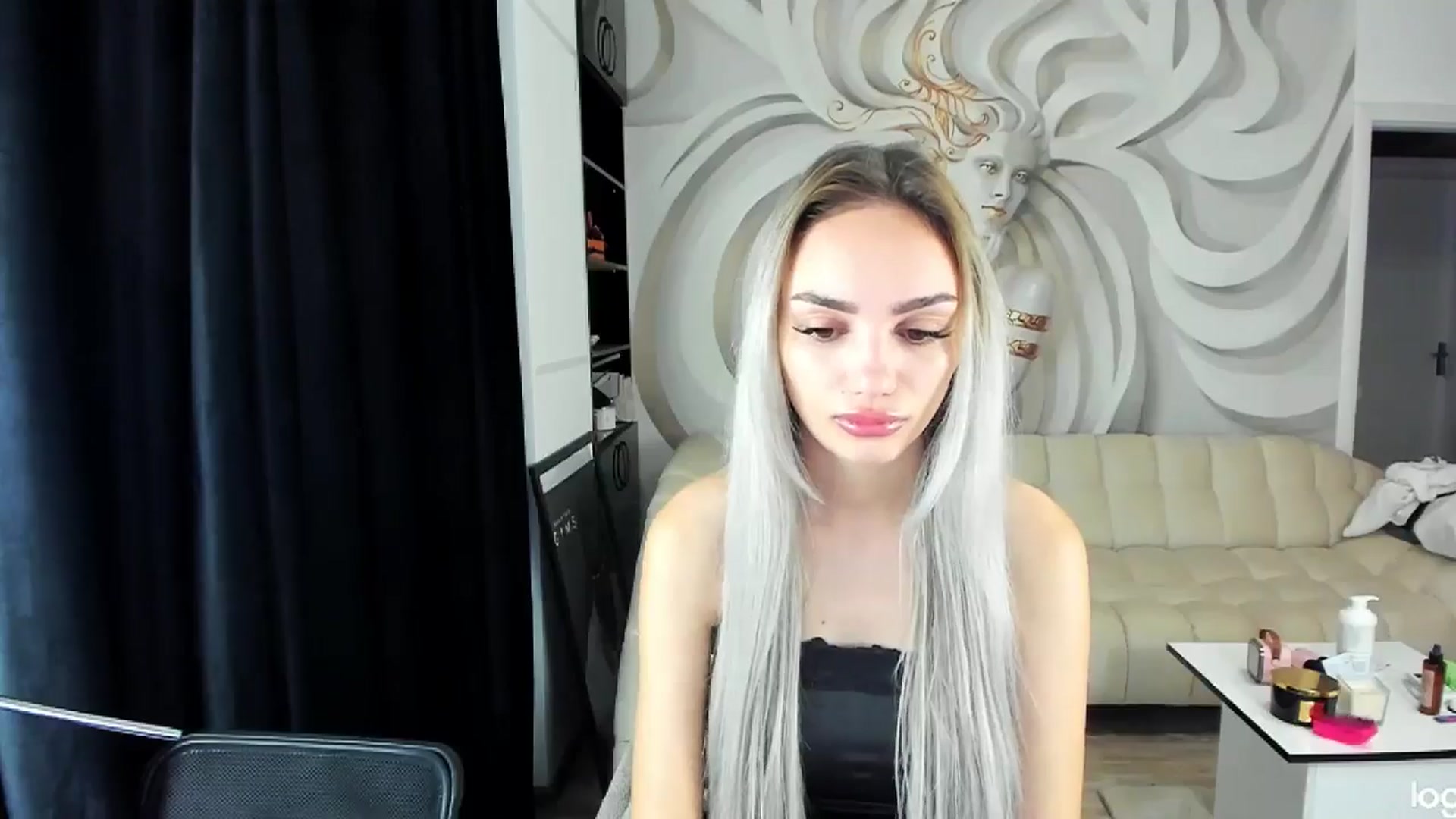 Gallery image thumbnail from HaleySweet18's myfreecams stream on, 11/06/2024, 21:40 image 15 of 20