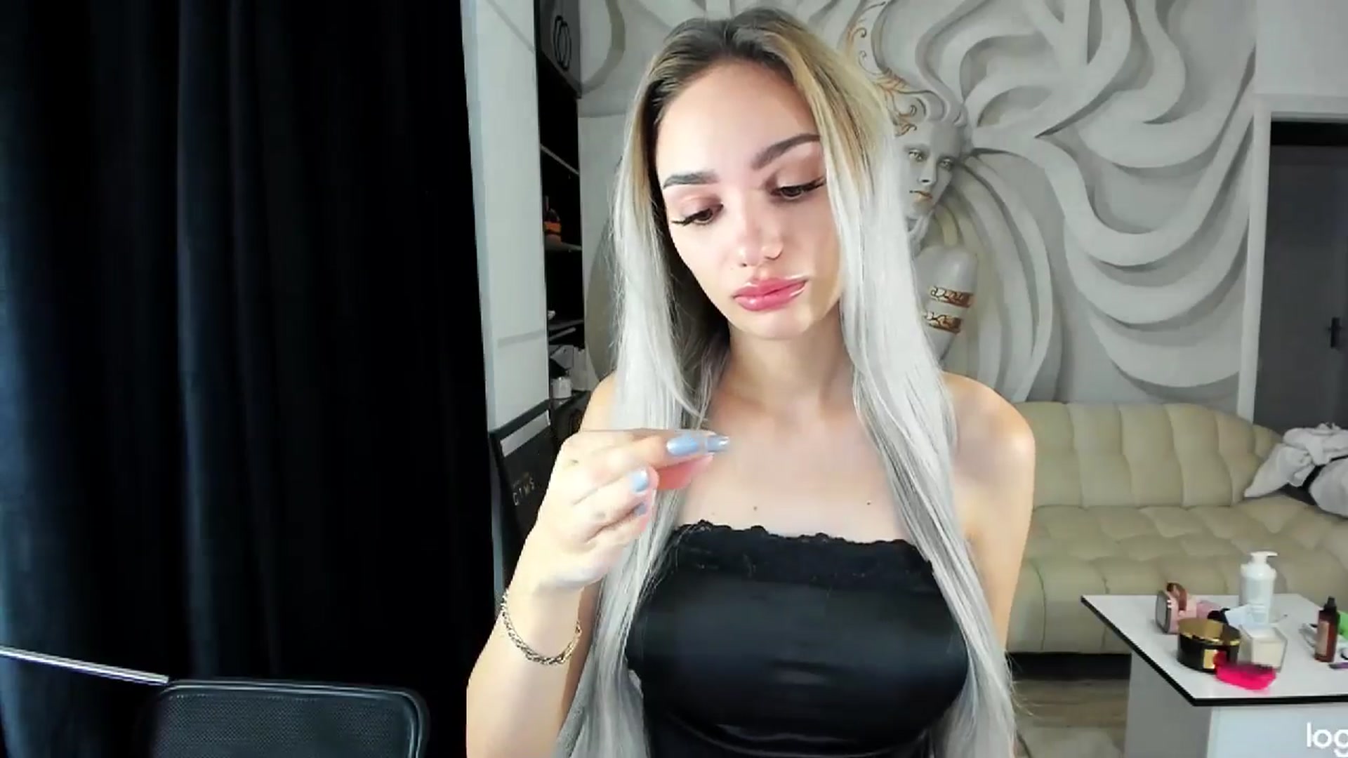 Gallery image thumbnail from HaleySweet18's myfreecams stream on, 11/06/2024, 21:40 image 10 of 20