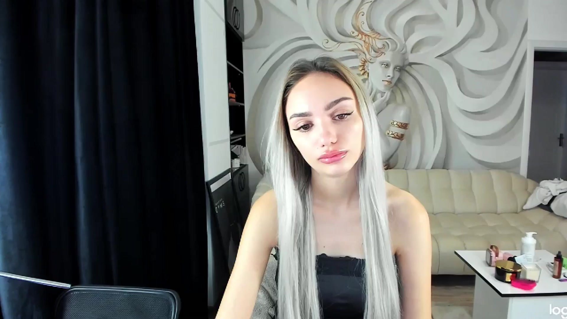 Gallery image thumbnail from HaleySweet18's myfreecams stream on, 11/06/2024, 21:40 image 19 of 20