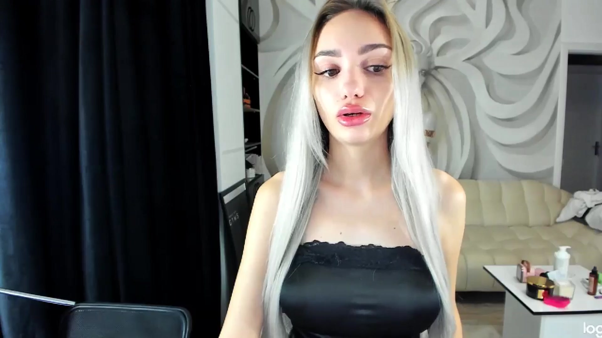 Gallery image thumbnail from HaleySweet18's myfreecams stream on, 11/06/2024, 21:40 image 20 of 20