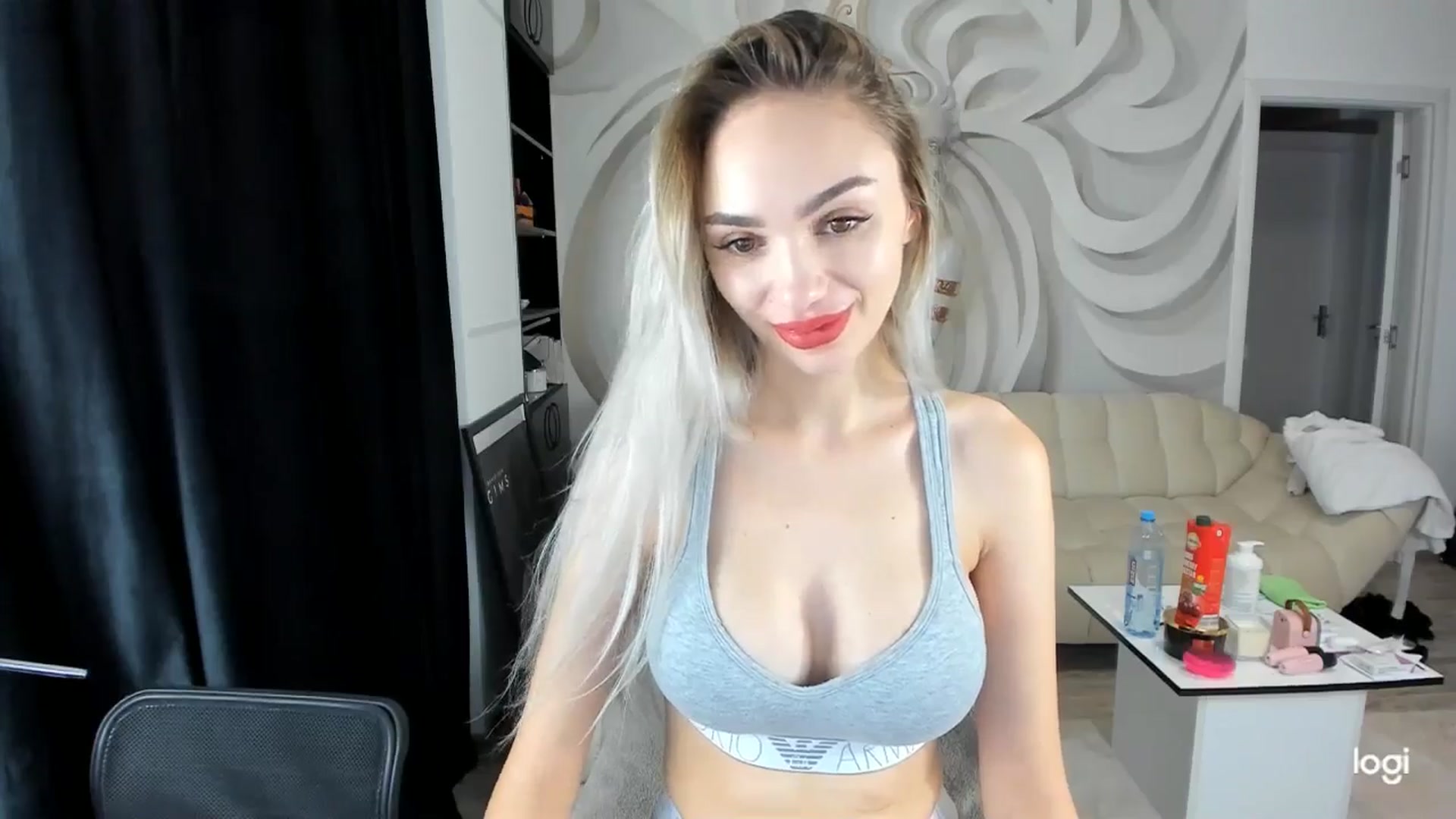 Gallery image thumbnail from HaleySweet18's myfreecams stream on, 11/09/2024, 22:54 image 5 of 20