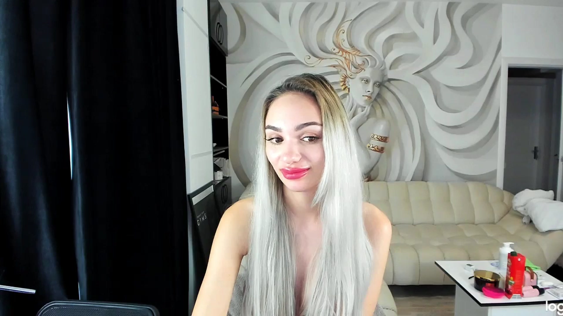 Gallery image thumbnail from HaleySweet18's myfreecams stream on, 11/10/2024, 07:50 image 16 of 20