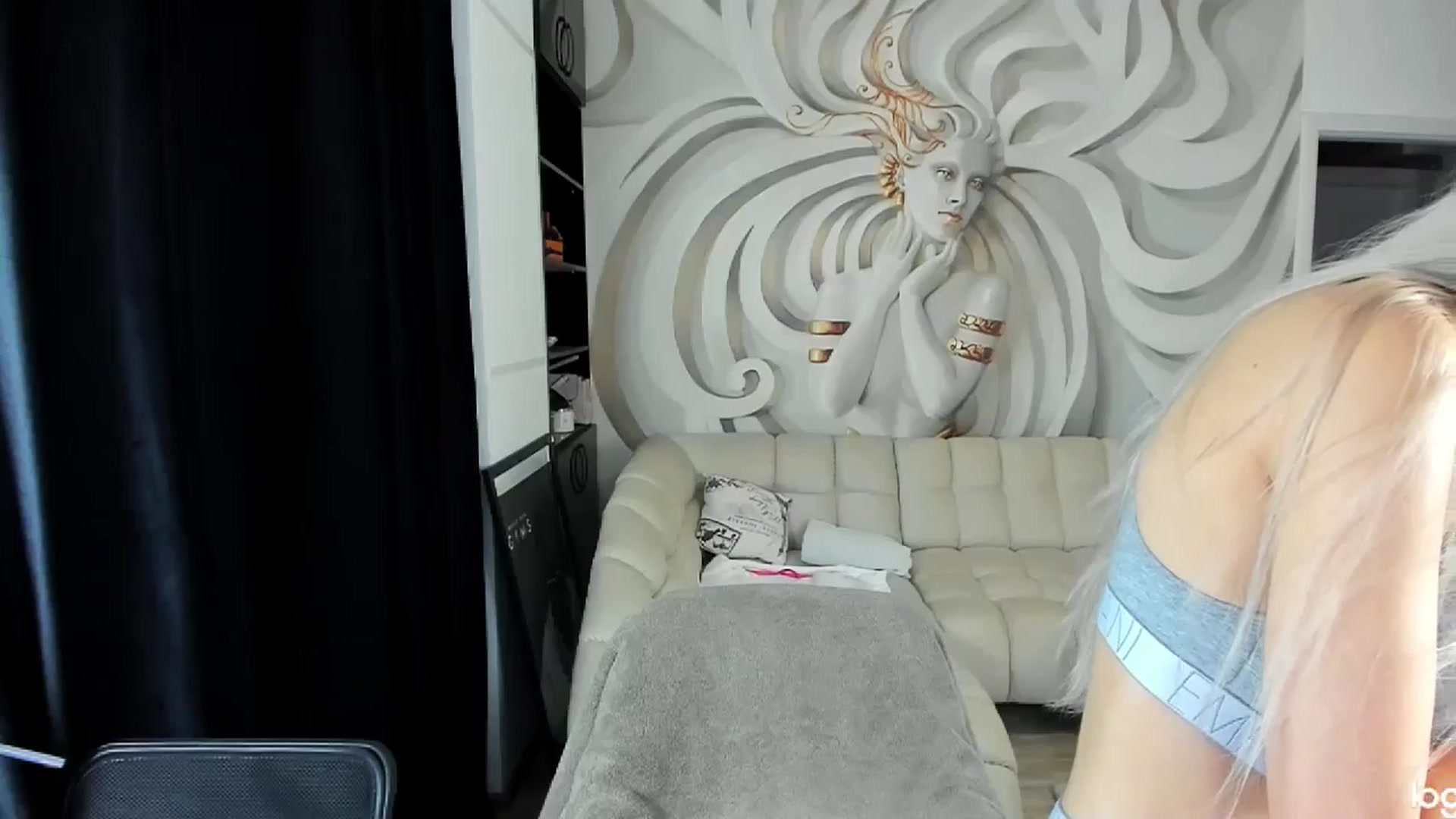 Gallery image thumbnail from HaleySweet18's myfreecams stream on, 11/11/2024, 24:08 image 18 of 20