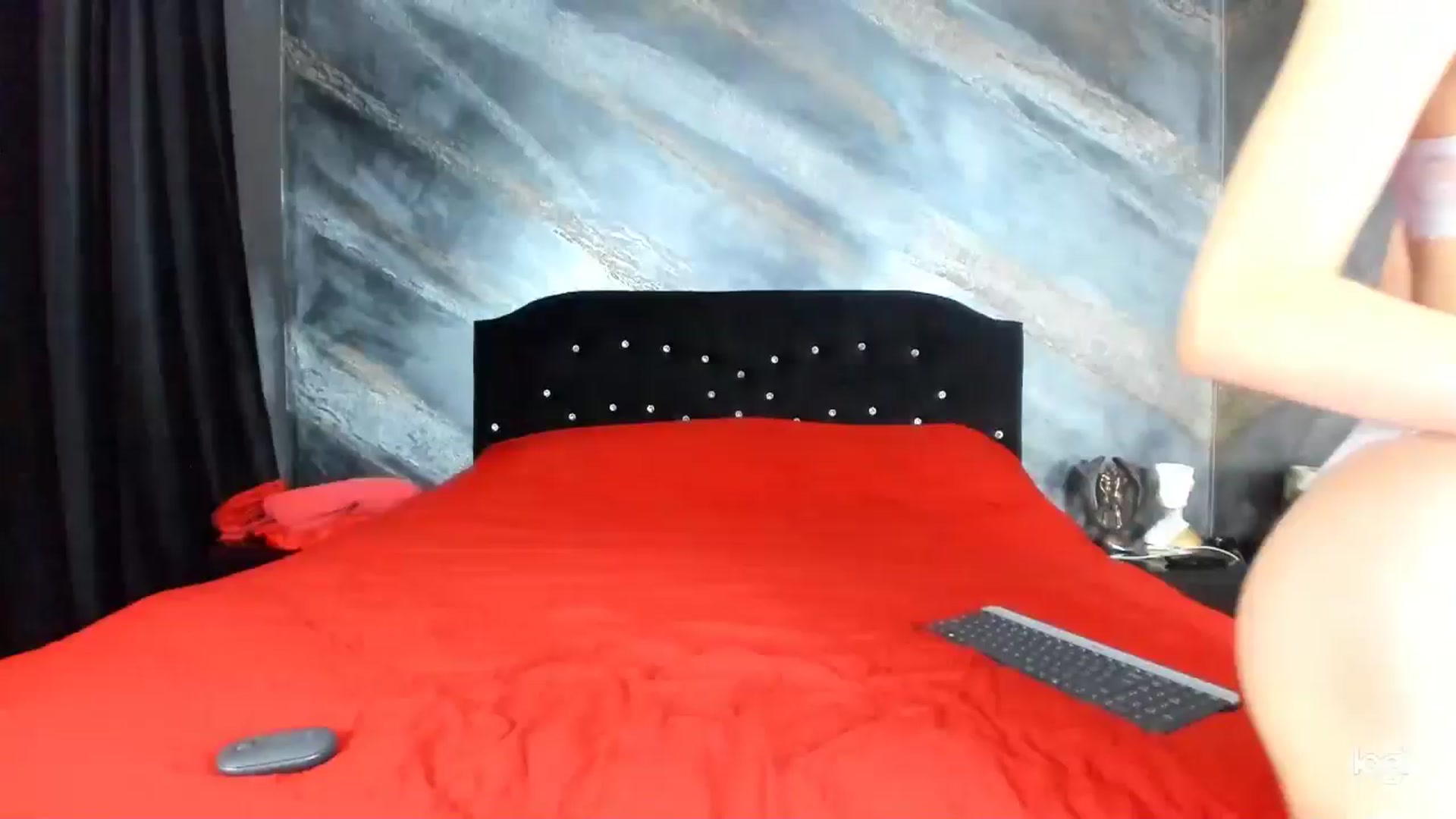 Gallery image thumbnail from HaleySweet18's myfreecams stream on, 12/01/2024, 23:33 image 1 of 20