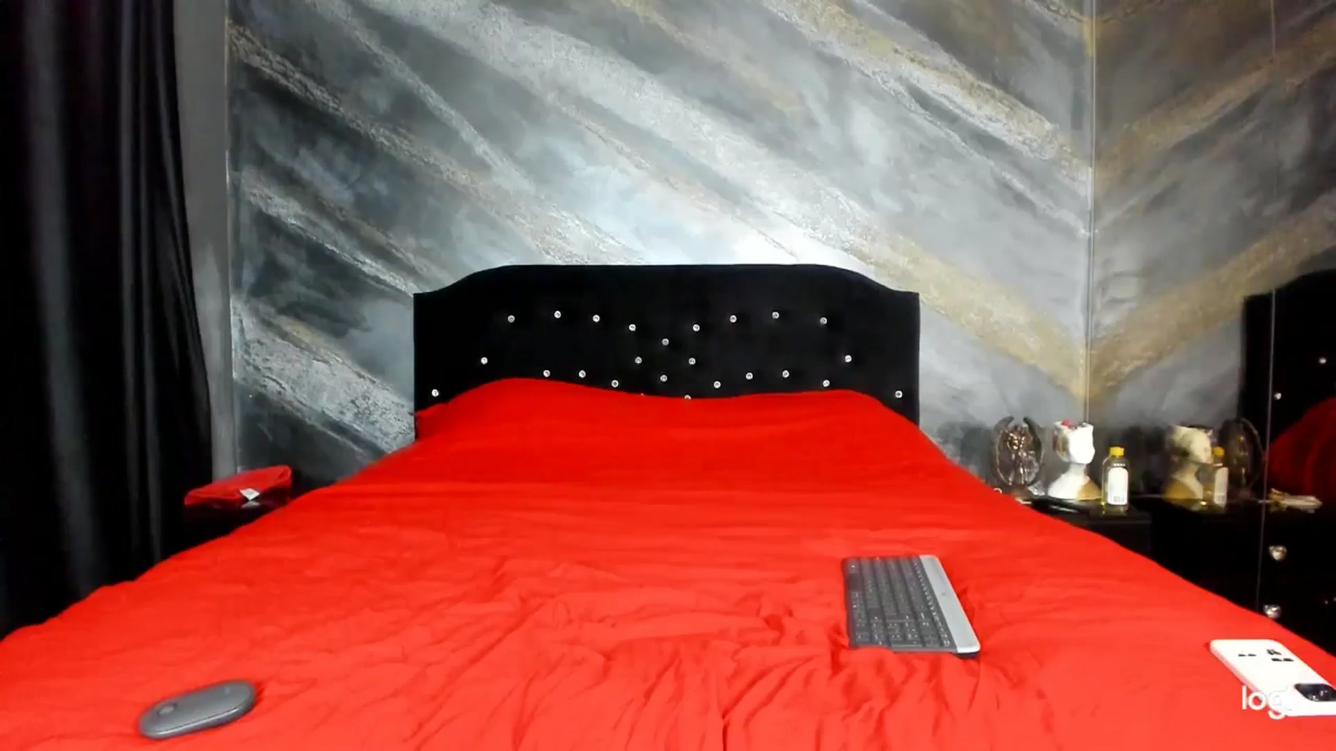 Gallery image thumbnail from HaleySweet18's myfreecams stream on, 01/05/2025, 23:50 image 9 of 20
