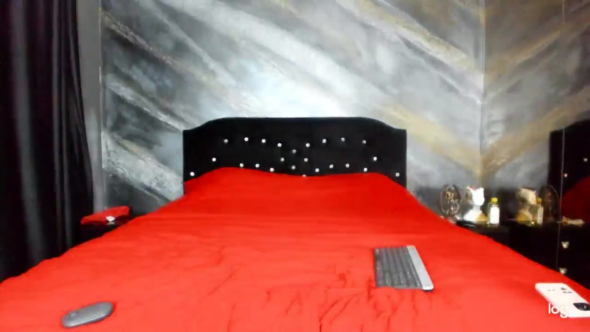 Gallery image thumbnail from HaleySweet18's myfreecams stream on, 01/05/2025, 23:50 image 5 of 20