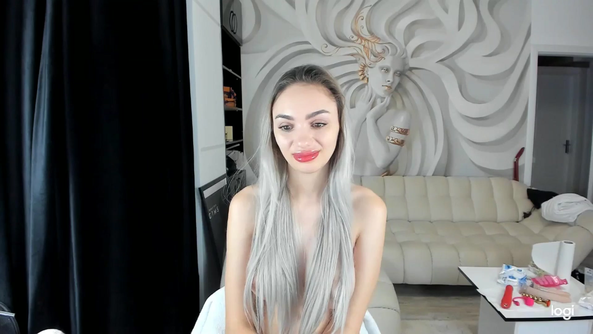 Gallery image thumbnail from HaleySweet18's myfreecams stream on, 01/16/2025, 06:28 image 7 of 20