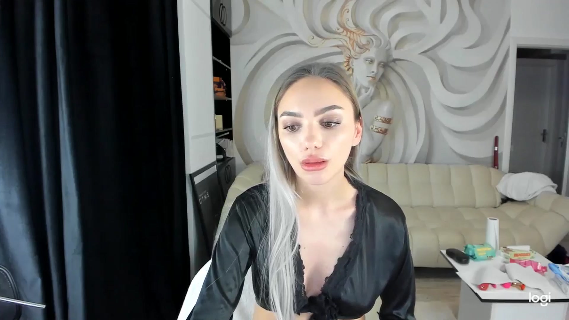 Gallery image thumbnail from HaleySweet18's myfreecams stream on, 01/20/2025, 23:38 image 7 of 20