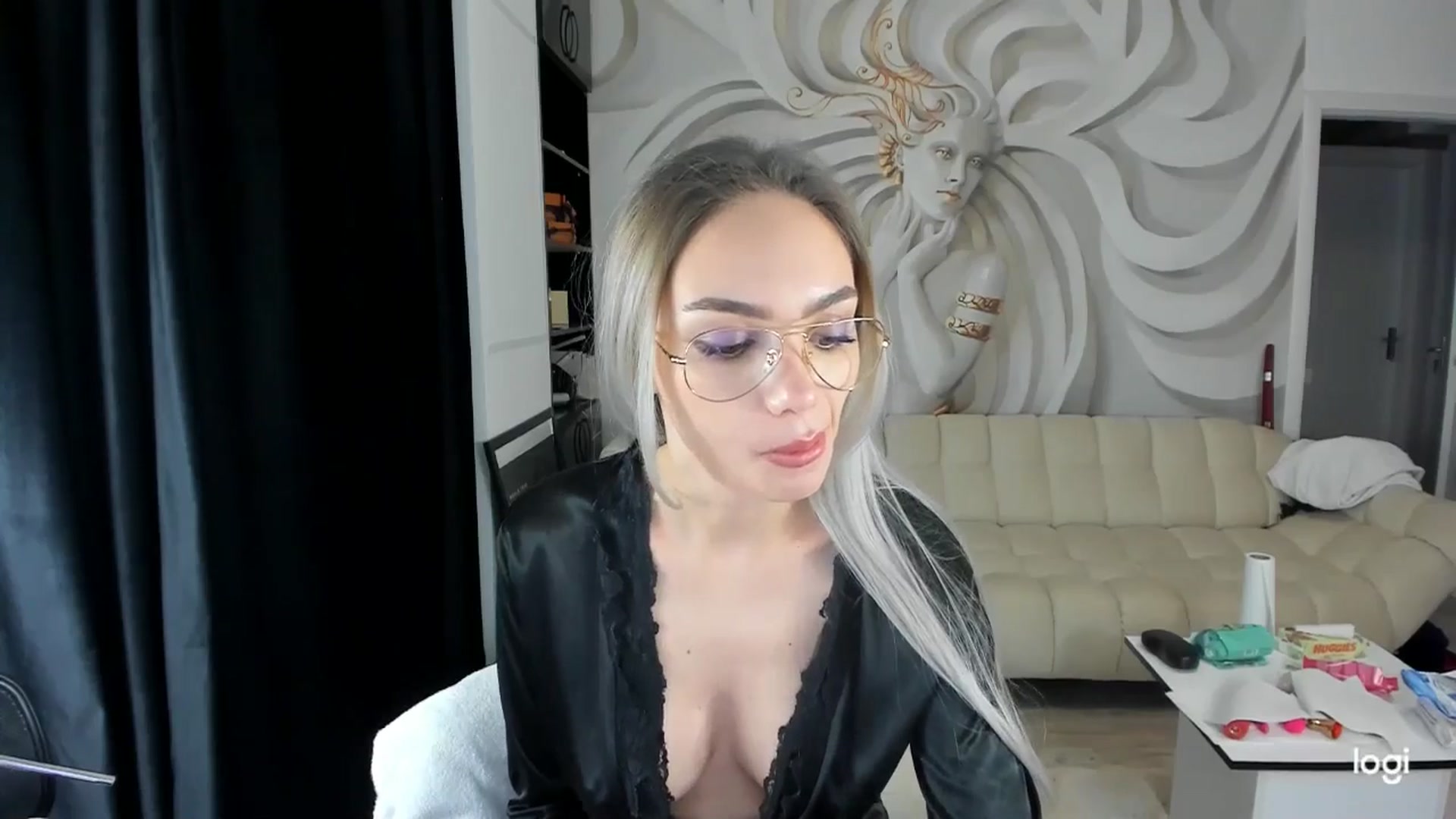 Gallery image thumbnail from HaleySweet18's myfreecams stream on, 01/21/2025, 03:59 image 3 of 20