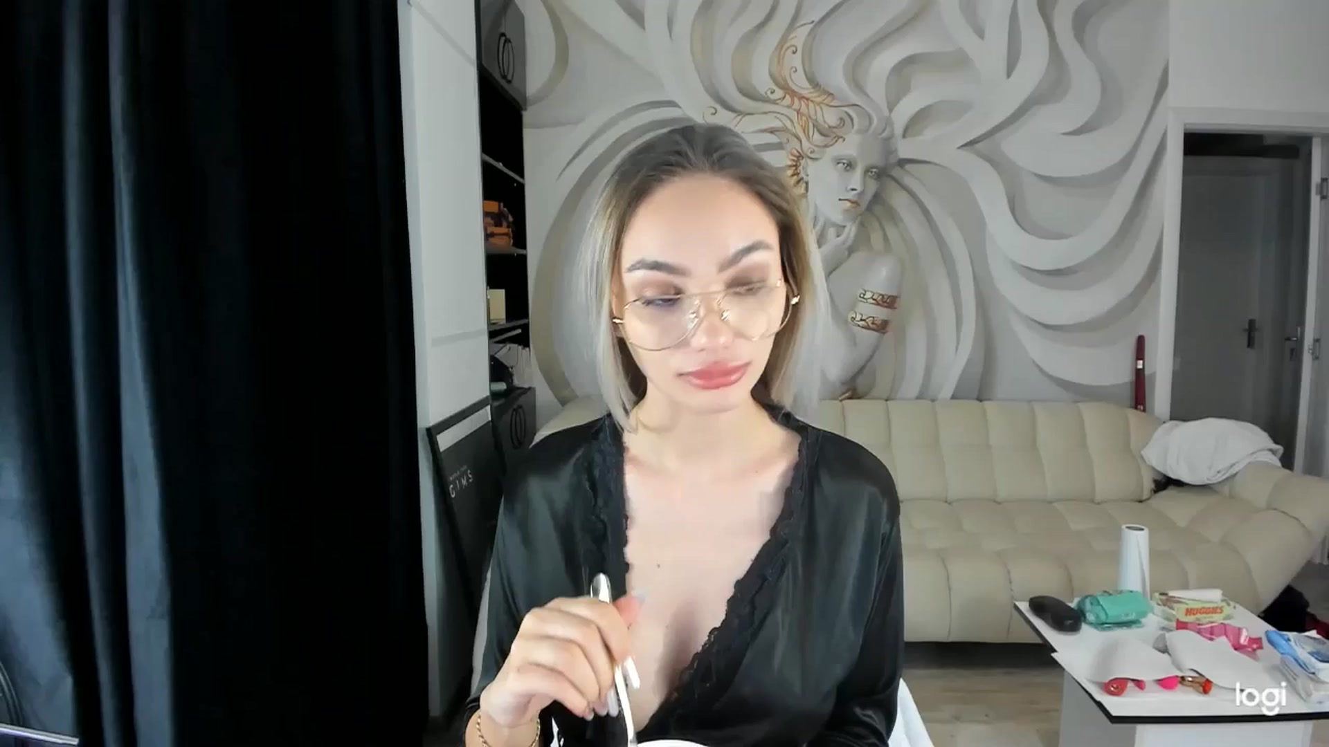 Gallery image thumbnail from HaleySweet18's myfreecams stream on, 01/21/2025, 04:59 image 1 of 20