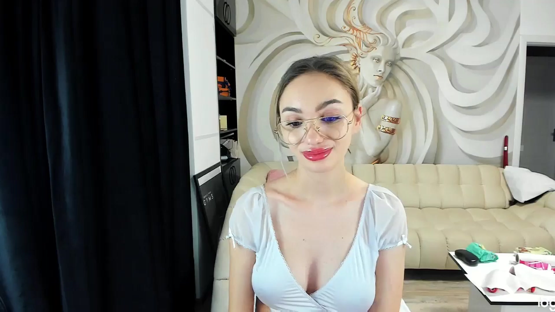 Gallery image thumbnail from HaleySweet18's myfreecams stream on, 01/23/2025, 05:53 image 14 of 20