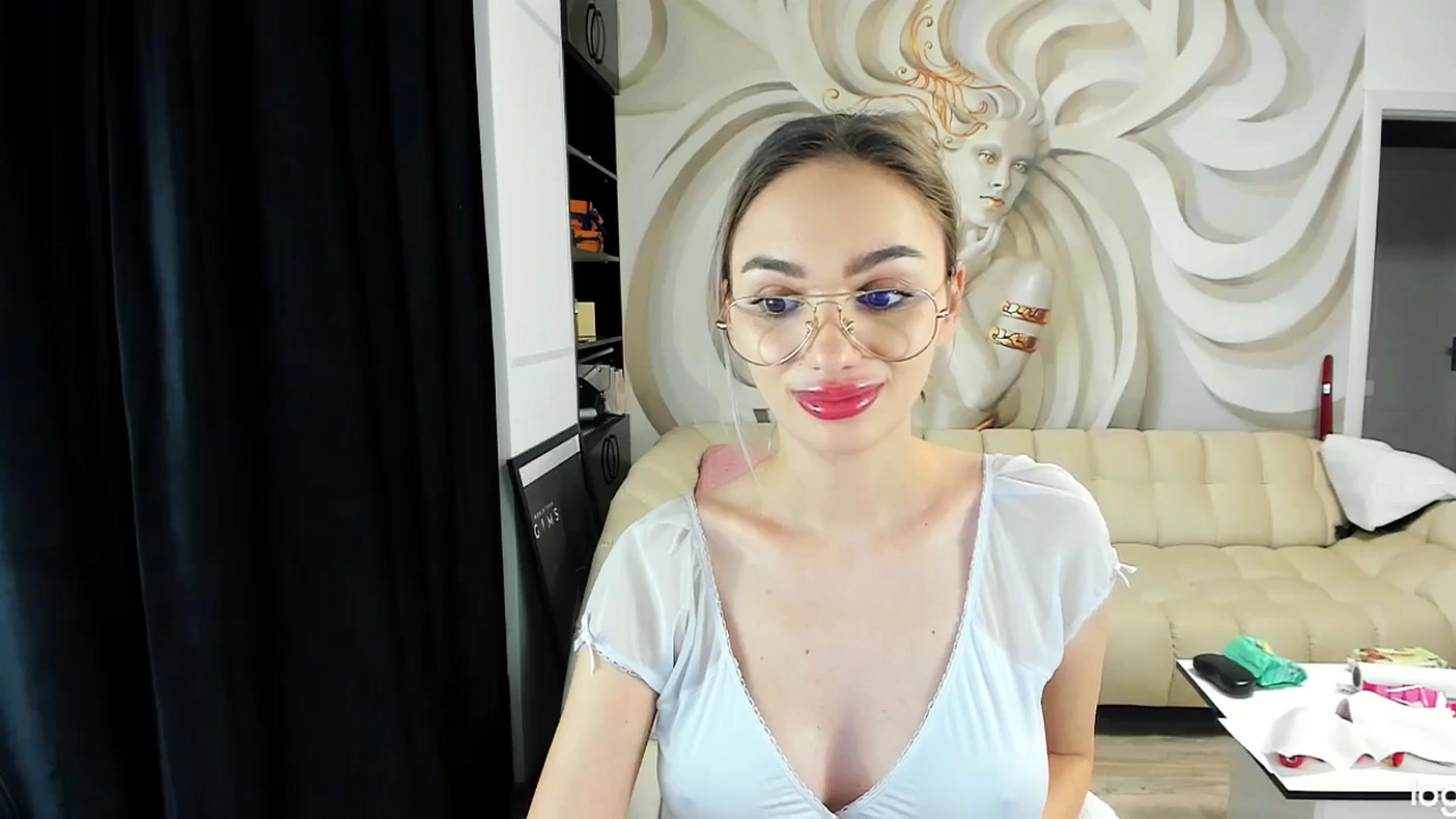 Gallery image thumbnail from HaleySweet18's myfreecams stream on, 01/23/2025, 05:53 image 11 of 20