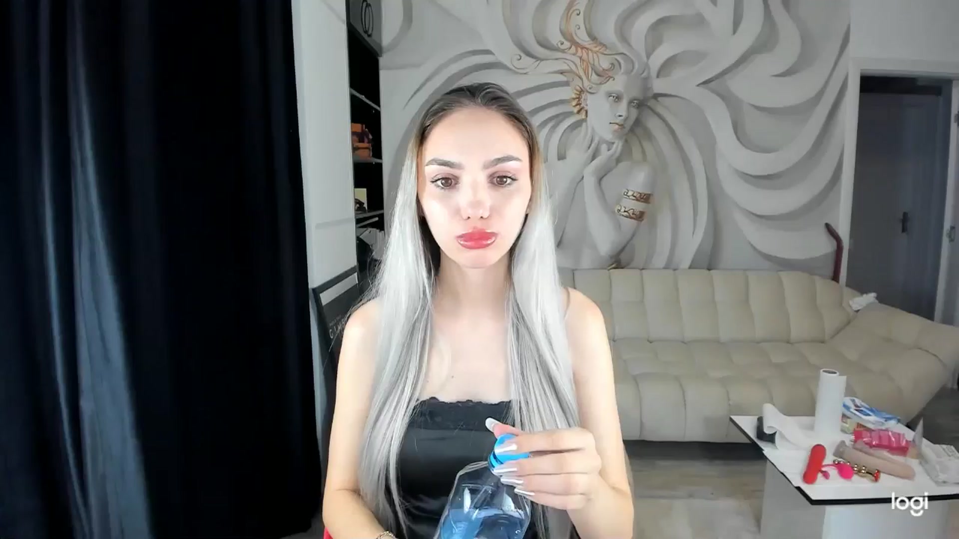 Gallery image thumbnail from HaleySweet18's myfreecams stream on, 01/28/2025, 06:22 image 2 of 20