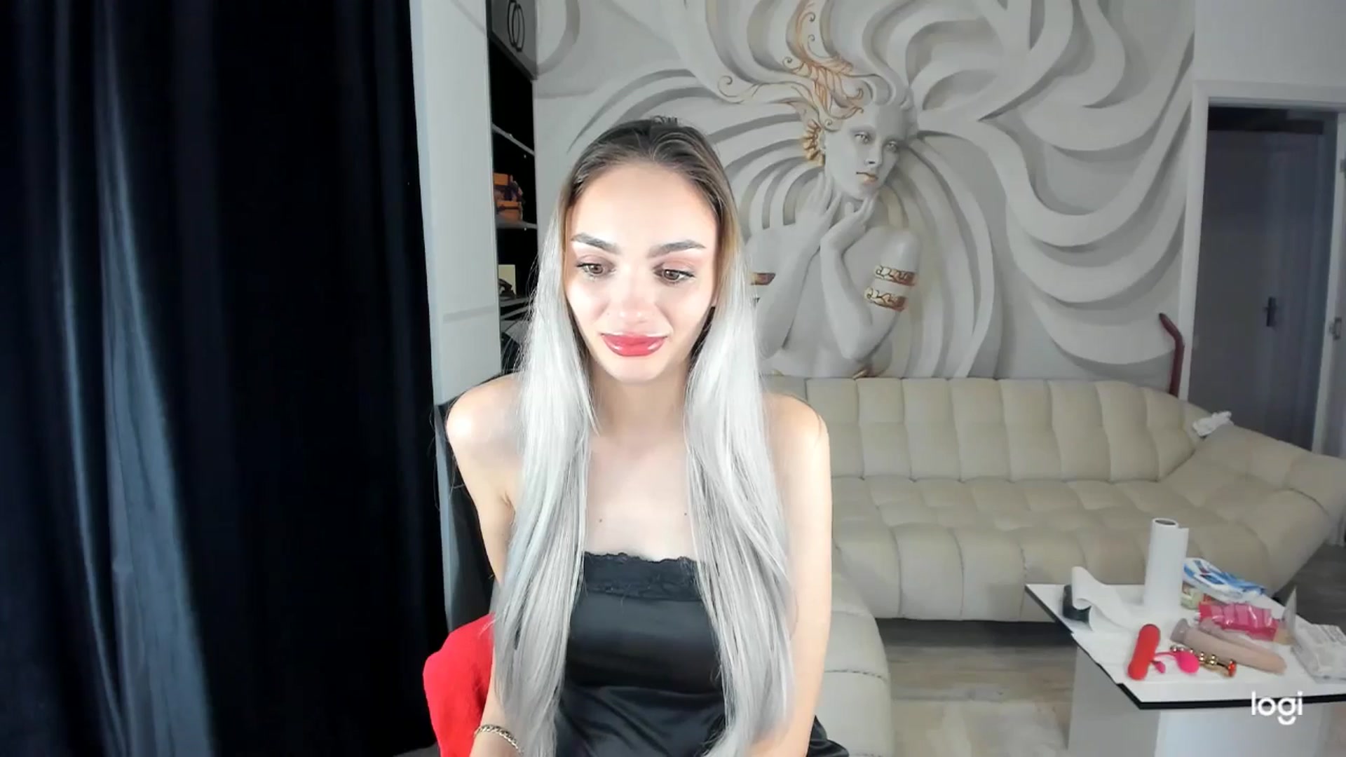Gallery image thumbnail from HaleySweet18's myfreecams stream on, 01/28/2025, 06:22 image 12 of 20