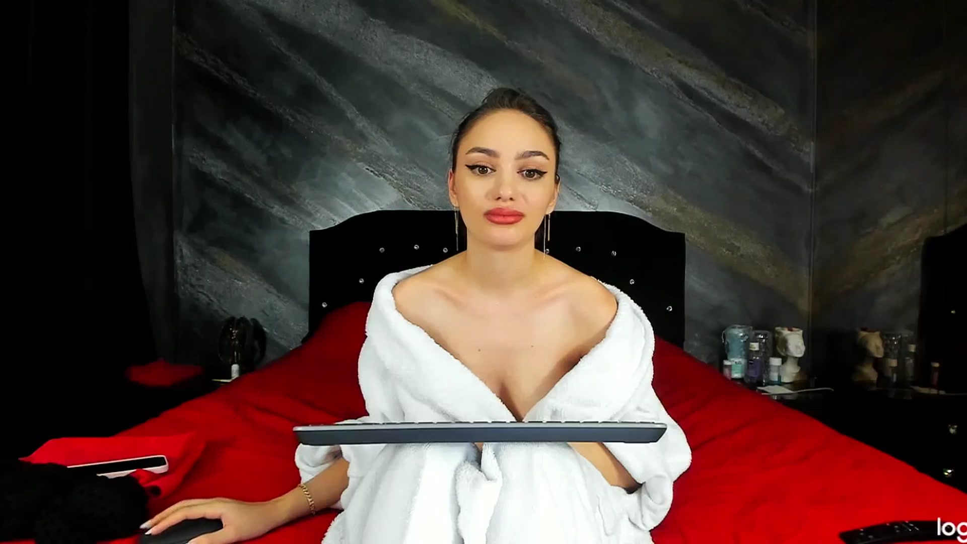 Gallery image thumbnail from HaleySweet18's myfreecams stream on, 02/17/2025, 08:17 image 20 of 20