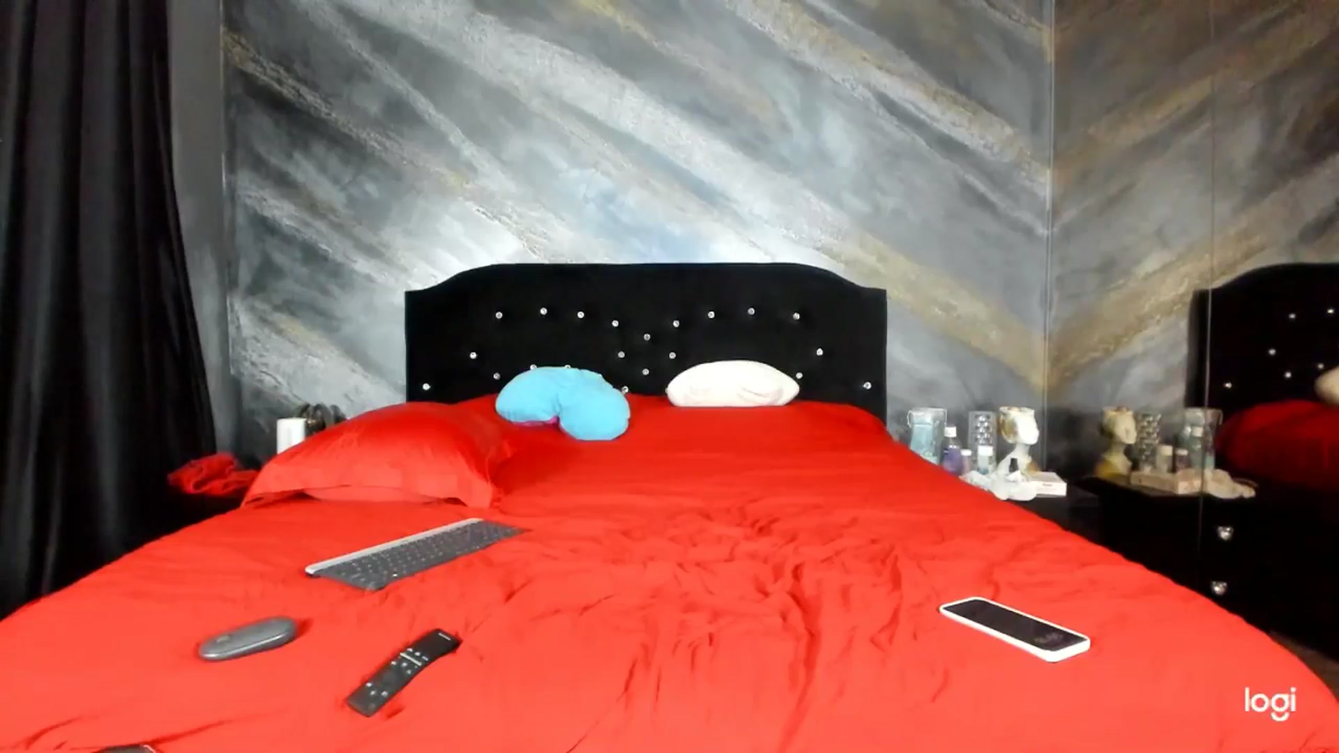 Gallery image thumbnail from HaleySweet18's myfreecams stream on, 03/03/2025, 07:29 image 16 of 20