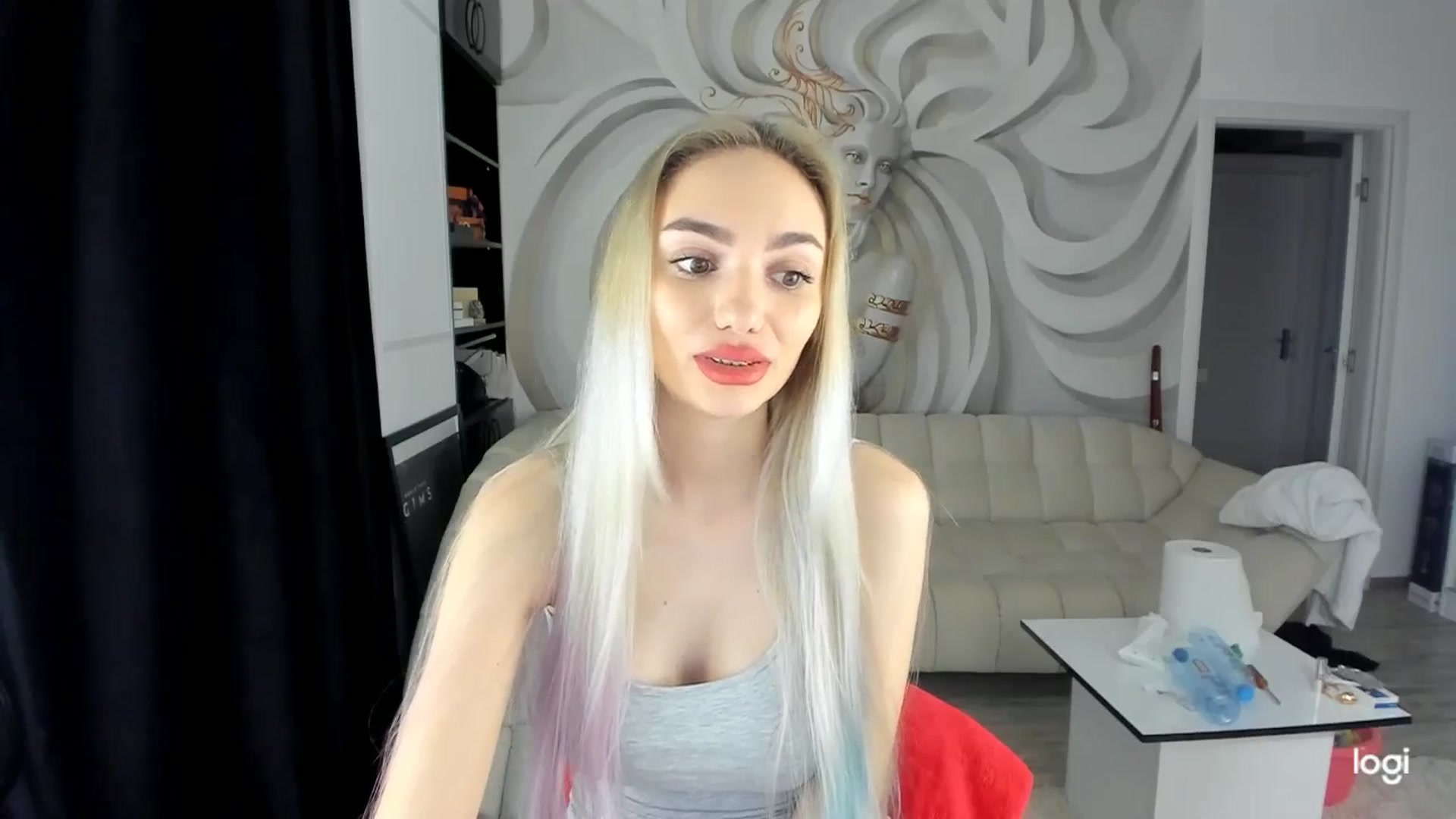 Gallery image thumbnail from HaleySweet18's myfreecams stream on, 03/30/2025, 02:38 image 7 of 20