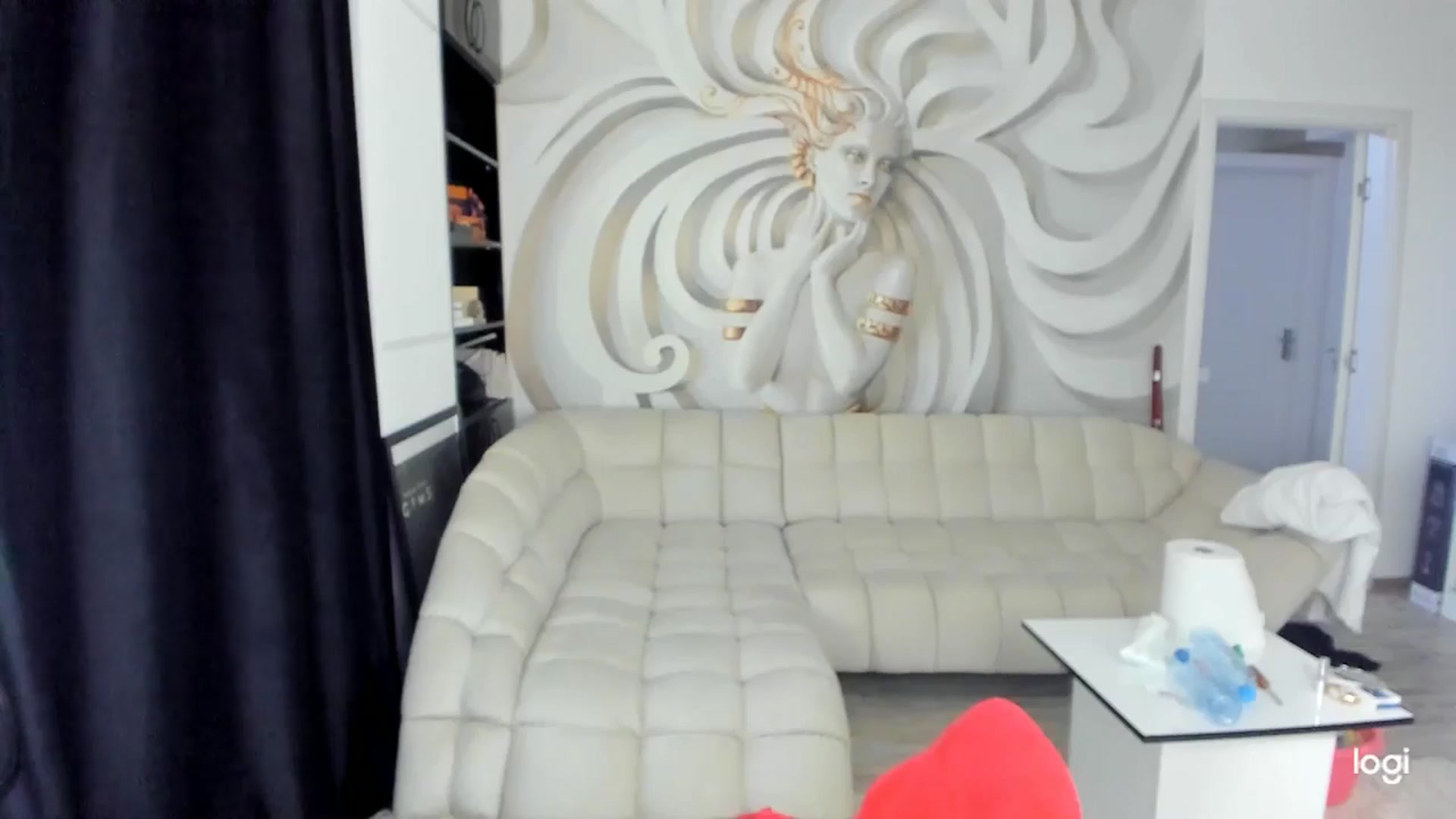 Gallery image thumbnail from HaleySweet18's myfreecams stream on, 03/30/2025, 02:38 image 19 of 20