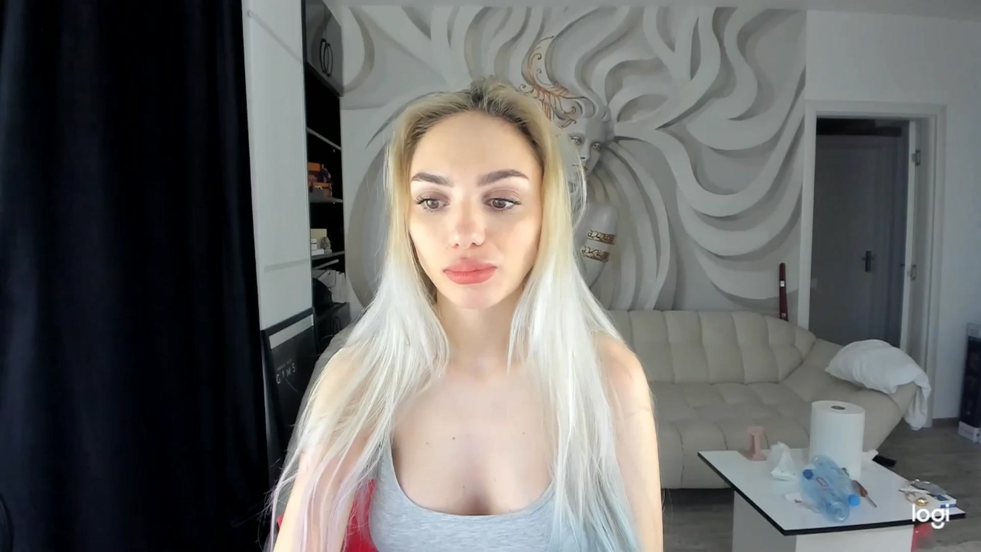 Gallery image thumbnail from HaleySweet18's myfreecams stream on, 03/31/2025, 06:00 image 1 of 20