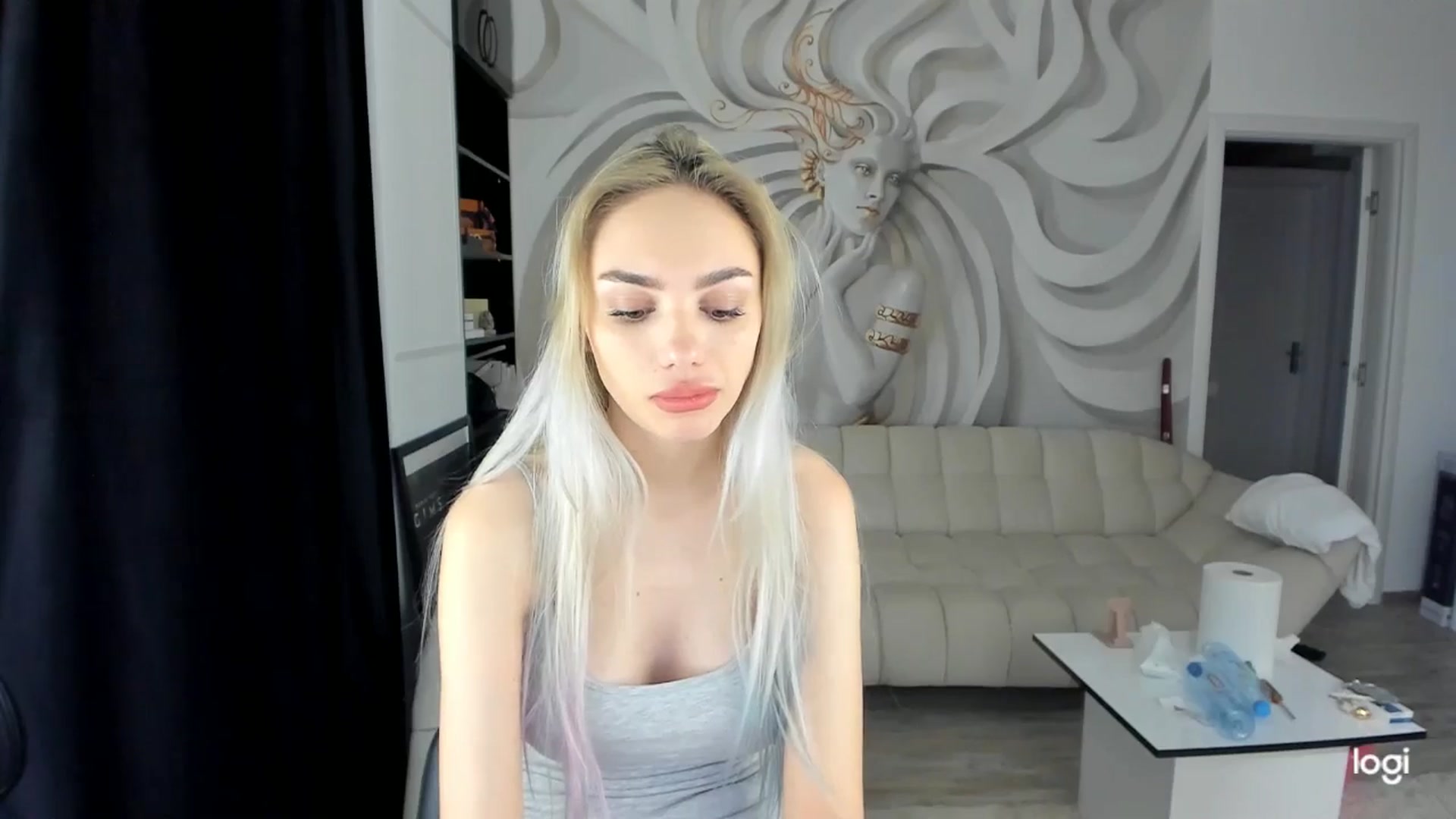 Gallery image thumbnail from HaleySweet18's myfreecams stream on, 03/31/2025, 06:00 image 3 of 20