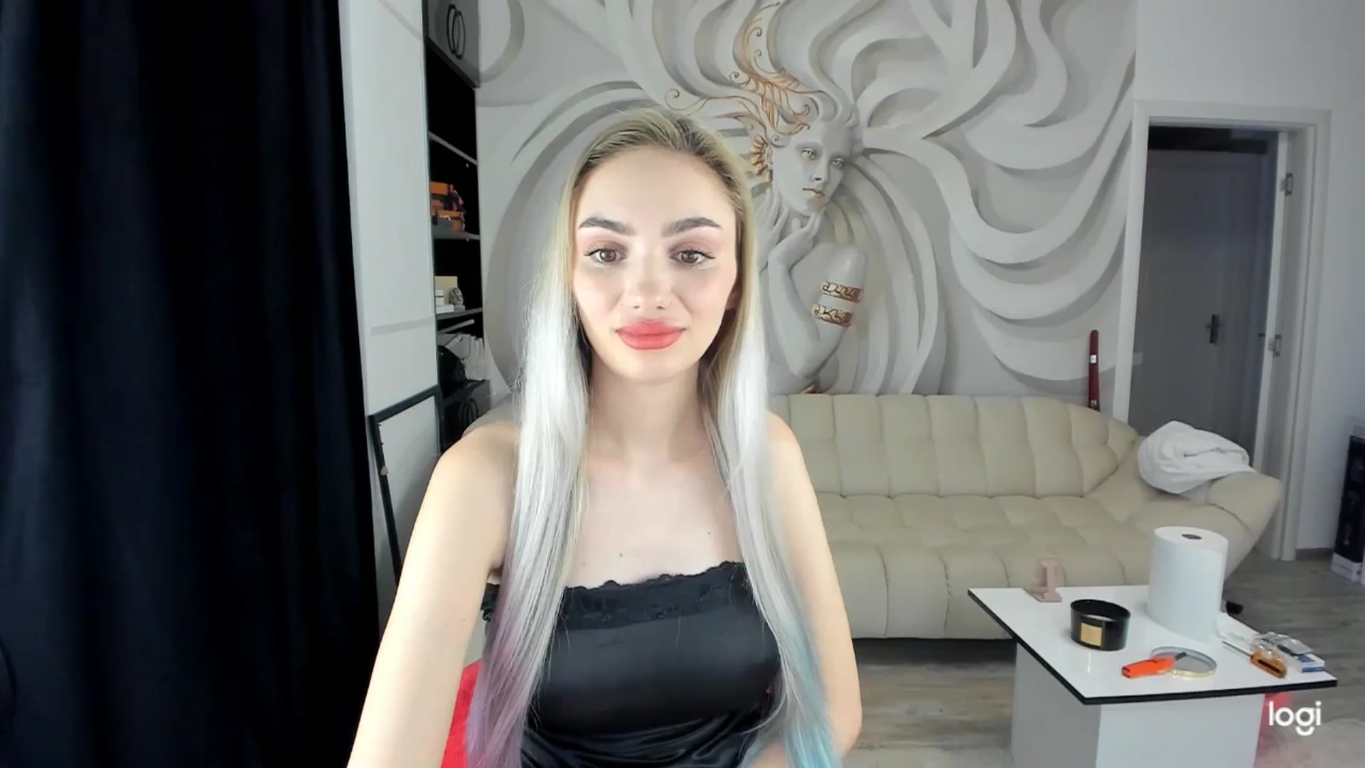 Gallery image thumbnail from HaleySweet18's myfreecams stream on, 04/02/2025, 01:36 image 12 of 20