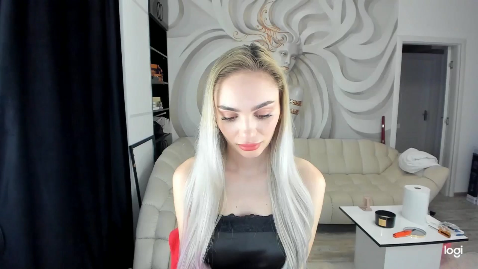 Gallery image thumbnail from HaleySweet18's myfreecams stream on, 04/02/2025, 01:36 image 8 of 20