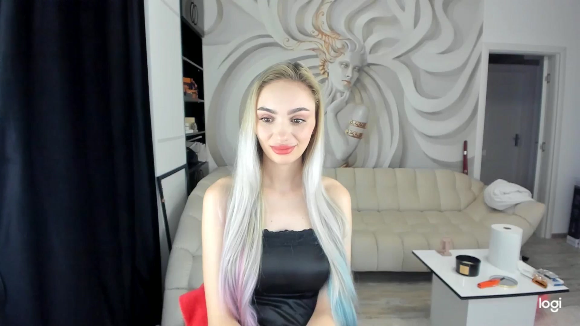 Gallery image thumbnail from HaleySweet18's myfreecams stream on, 04/02/2025, 01:36 image 17 of 20
