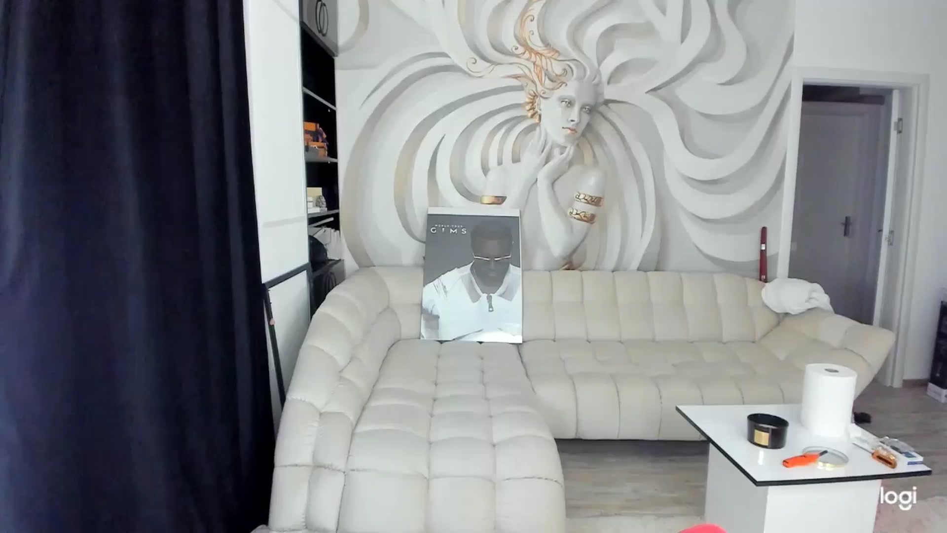 Gallery image thumbnail from HaleySweet18's myfreecams stream on, 04/03/2025, 03:19 image 5 of 20